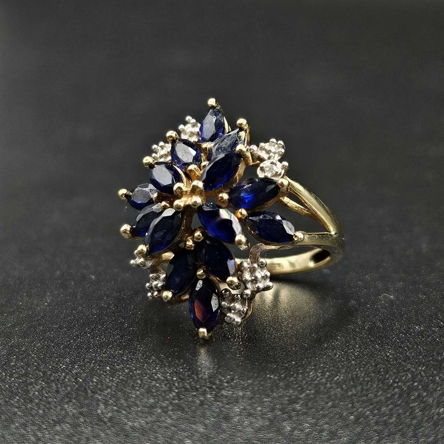 9ct Yellow Gold Blue Sapphire Ring