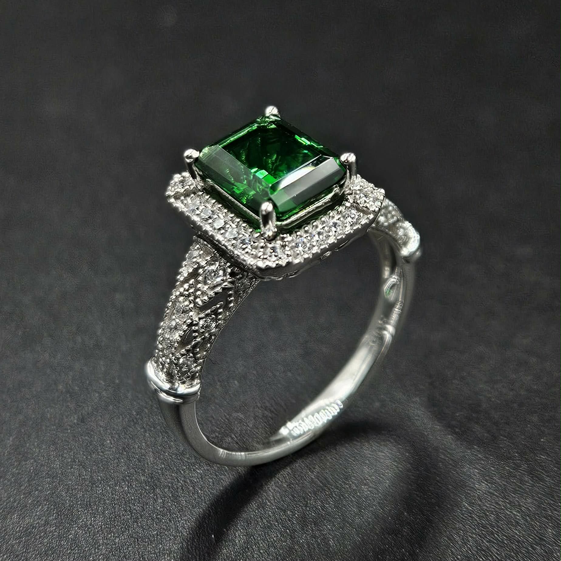 10ct White Gold Emerald & Diamond Ladies Ring