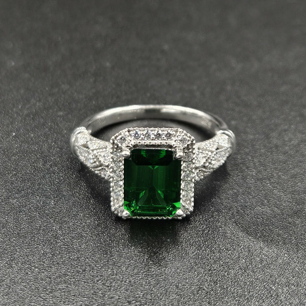 10ct White Gold Emerald & Diamond Ladies Ring