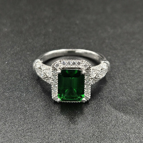 10ct White Gold Emerald & Diamond Ladies Ring