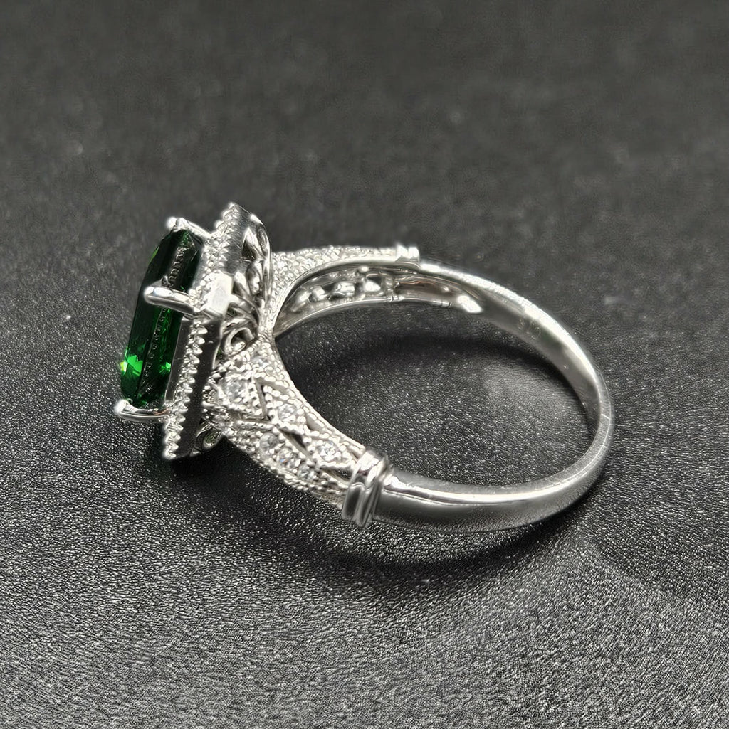10ct White Gold Emerald & Diamond Ladies Ring
