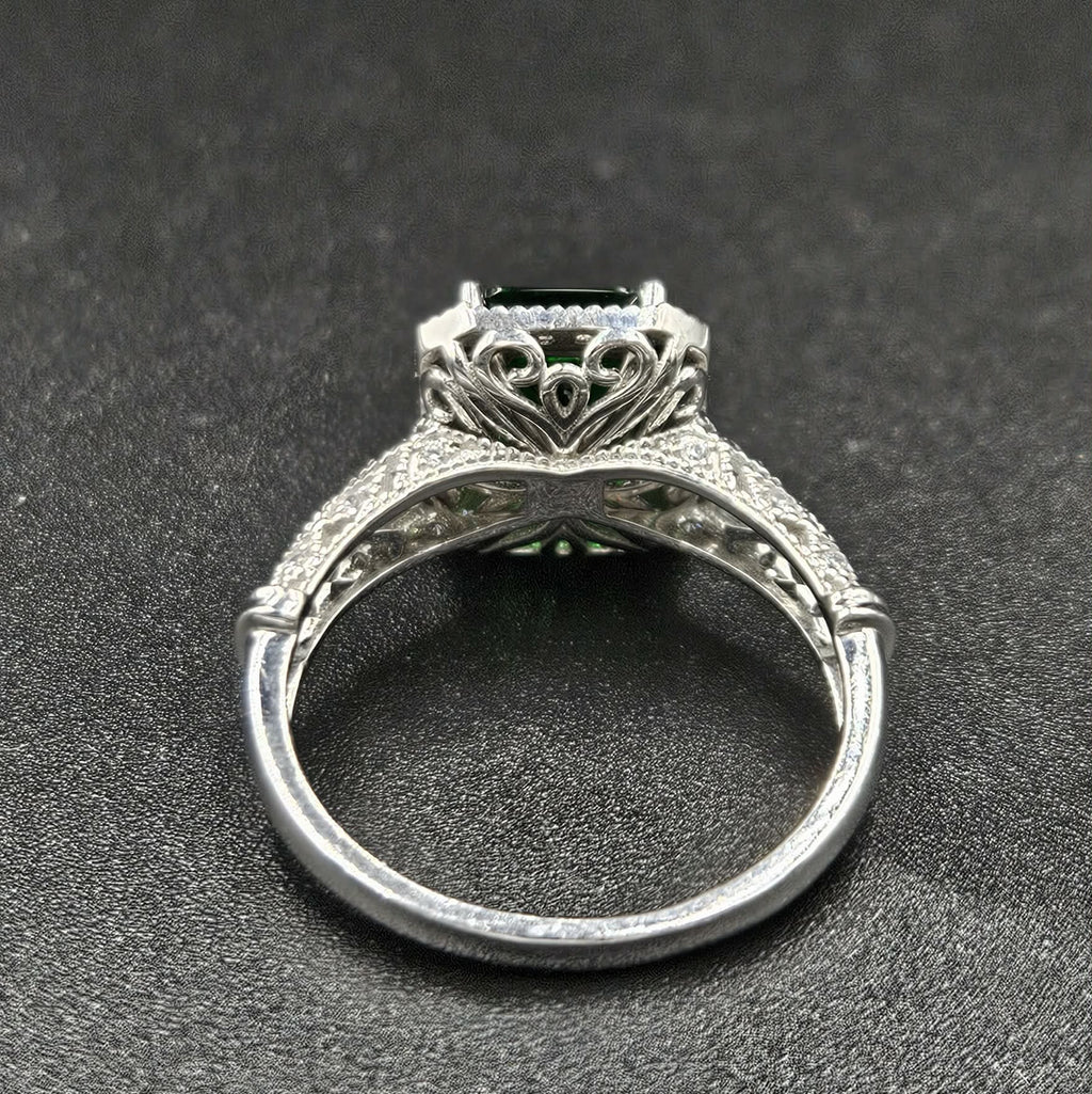 10ct White Gold Emerald & Diamond Ladies Ring