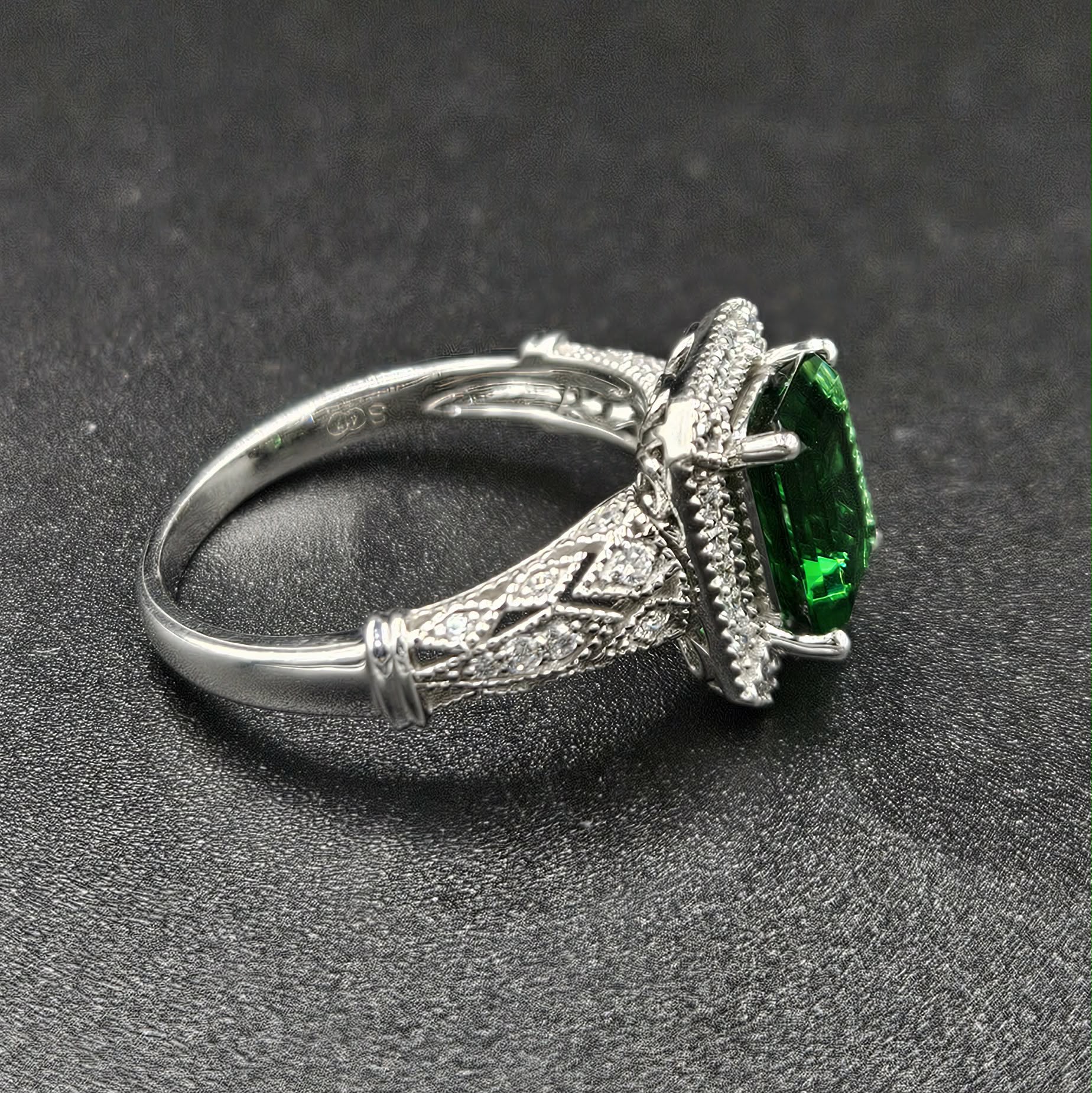 10ct White Gold Emerald & Diamond Ladies Ring
