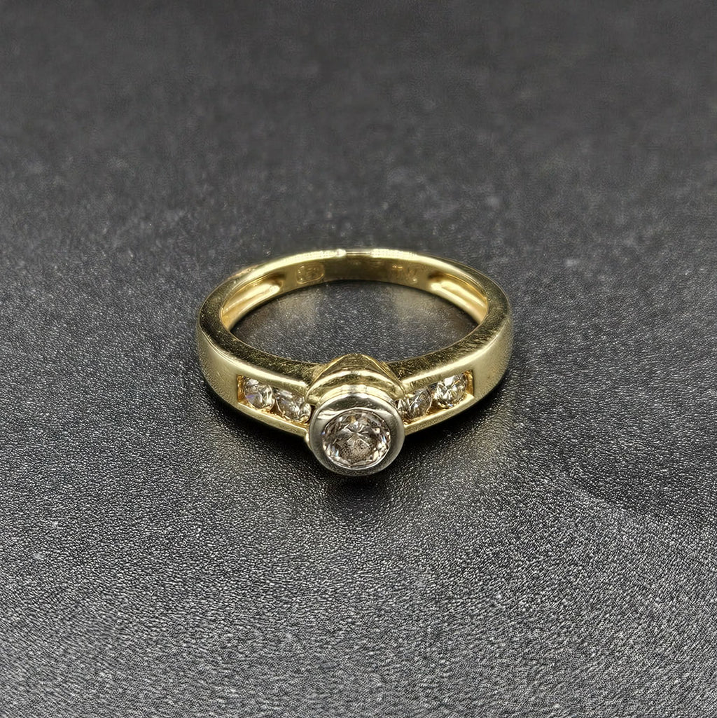 18ct Yellow & White Gold Diamond Ring