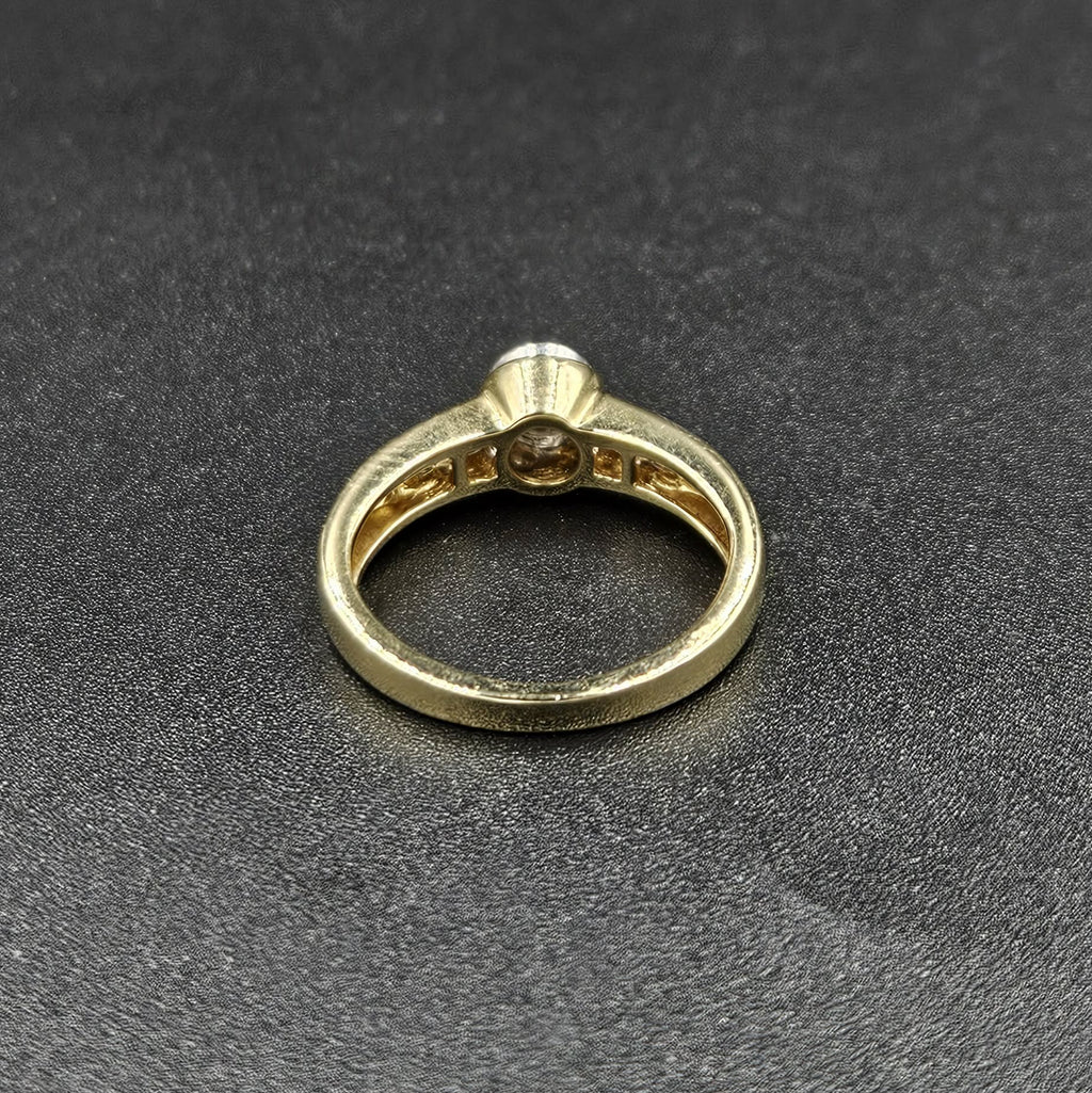 18ct Yellow & White Gold Diamond Ring