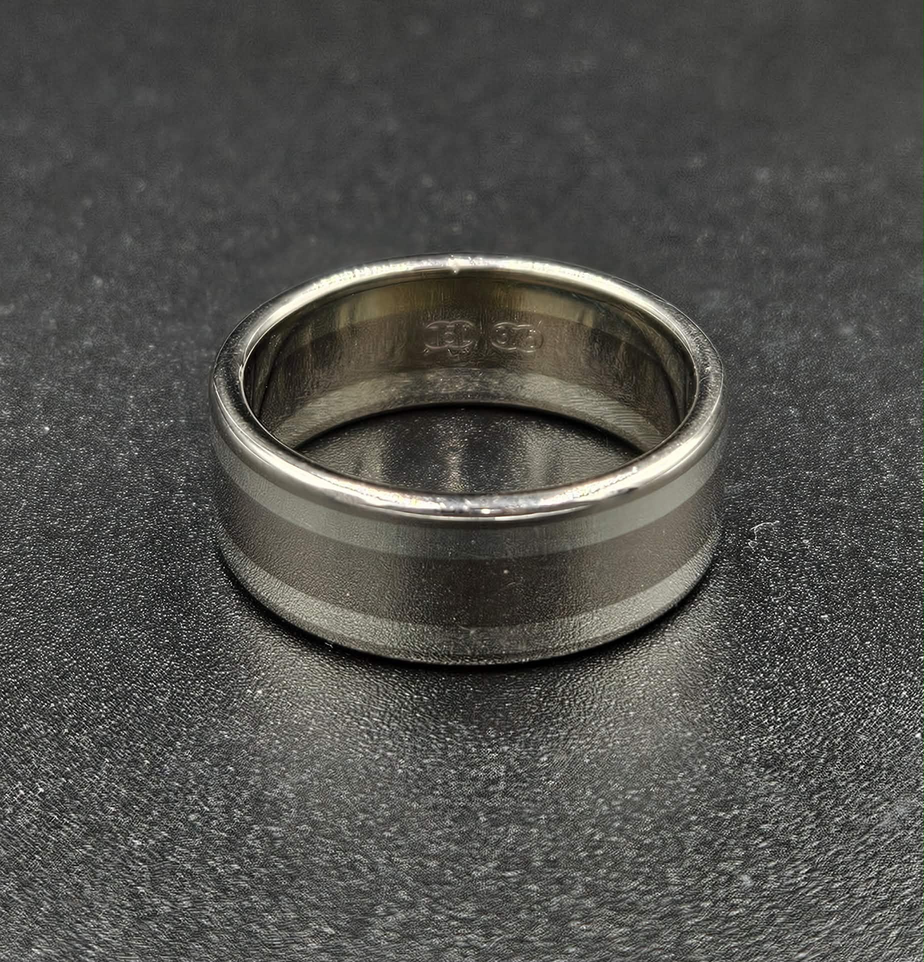 18ct & 9ct Men's Wedder