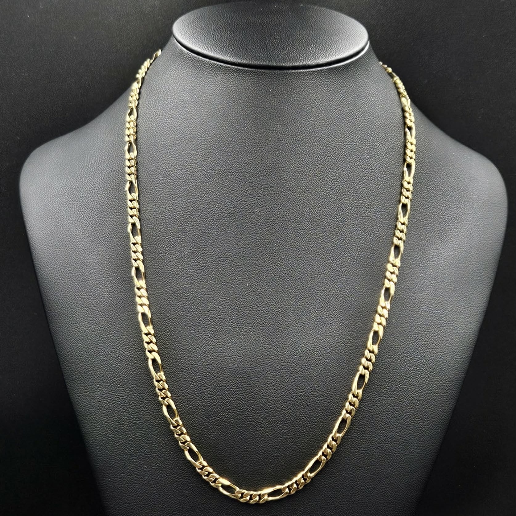 9ct Yellow Gold figaro-style chain