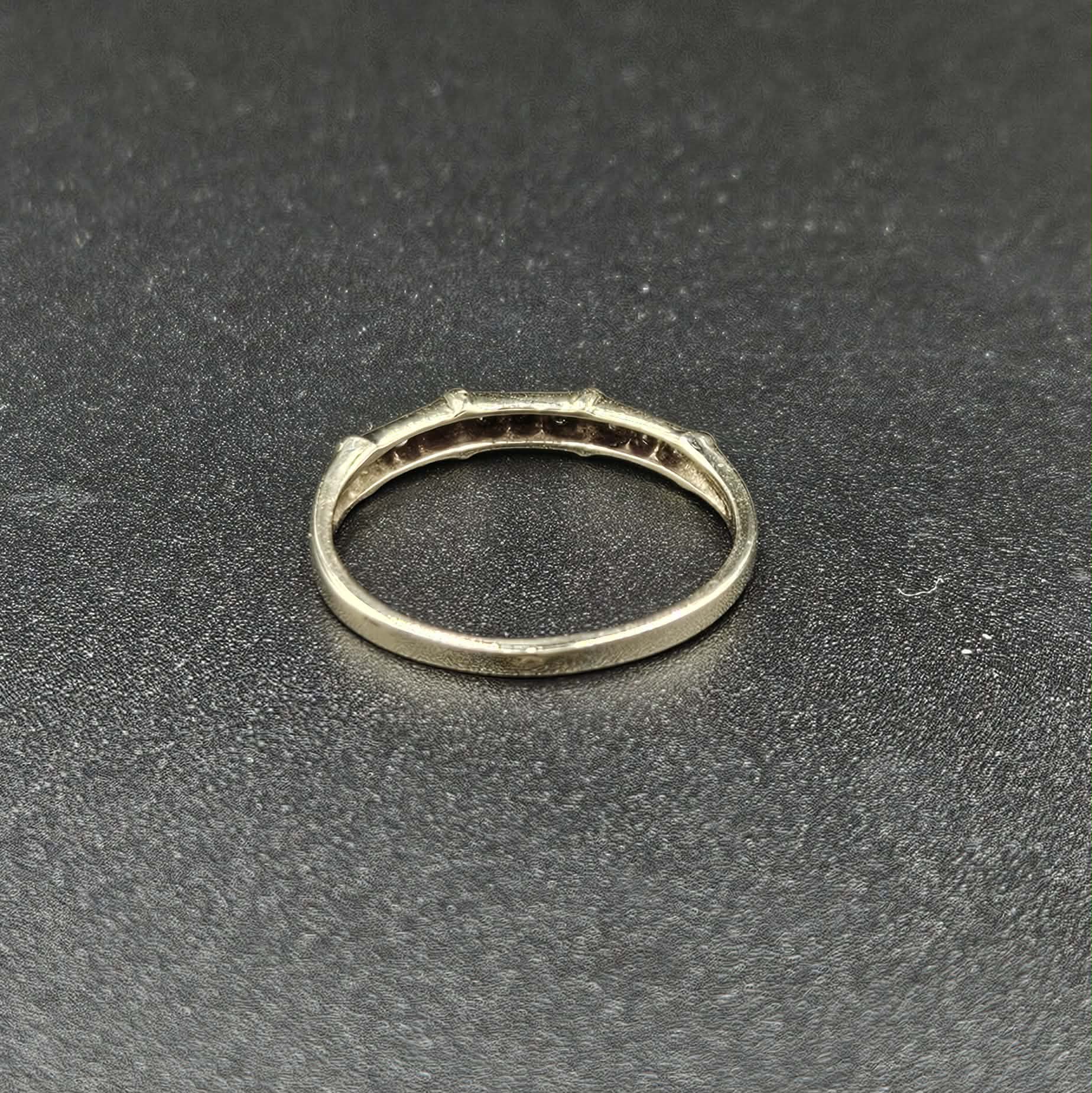 9ct Yellow Gold Diamond Band Ring