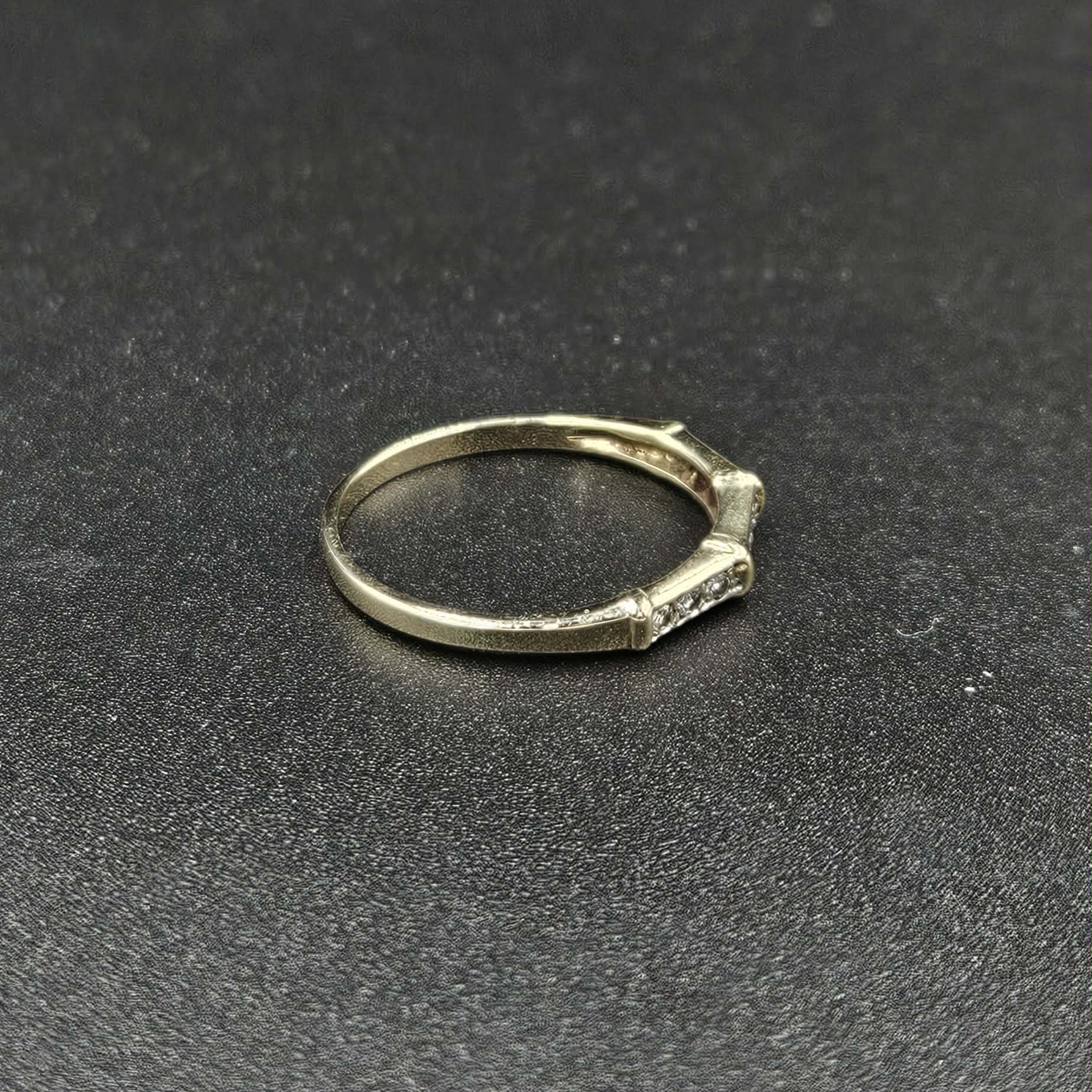 9ct Yellow Gold Diamond Band Ring