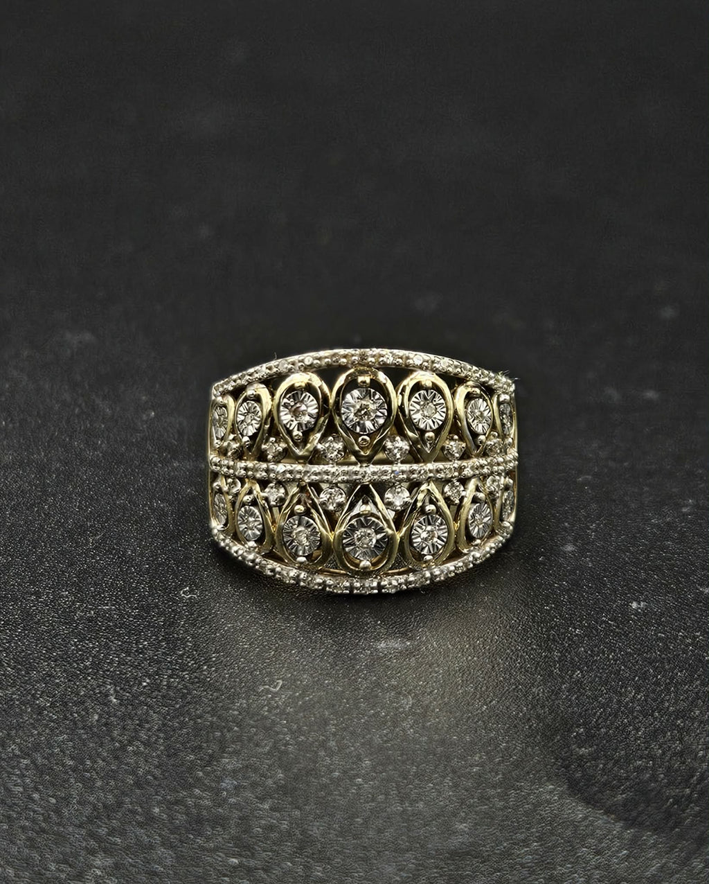 9ct Yellow Gold Diamond Ring