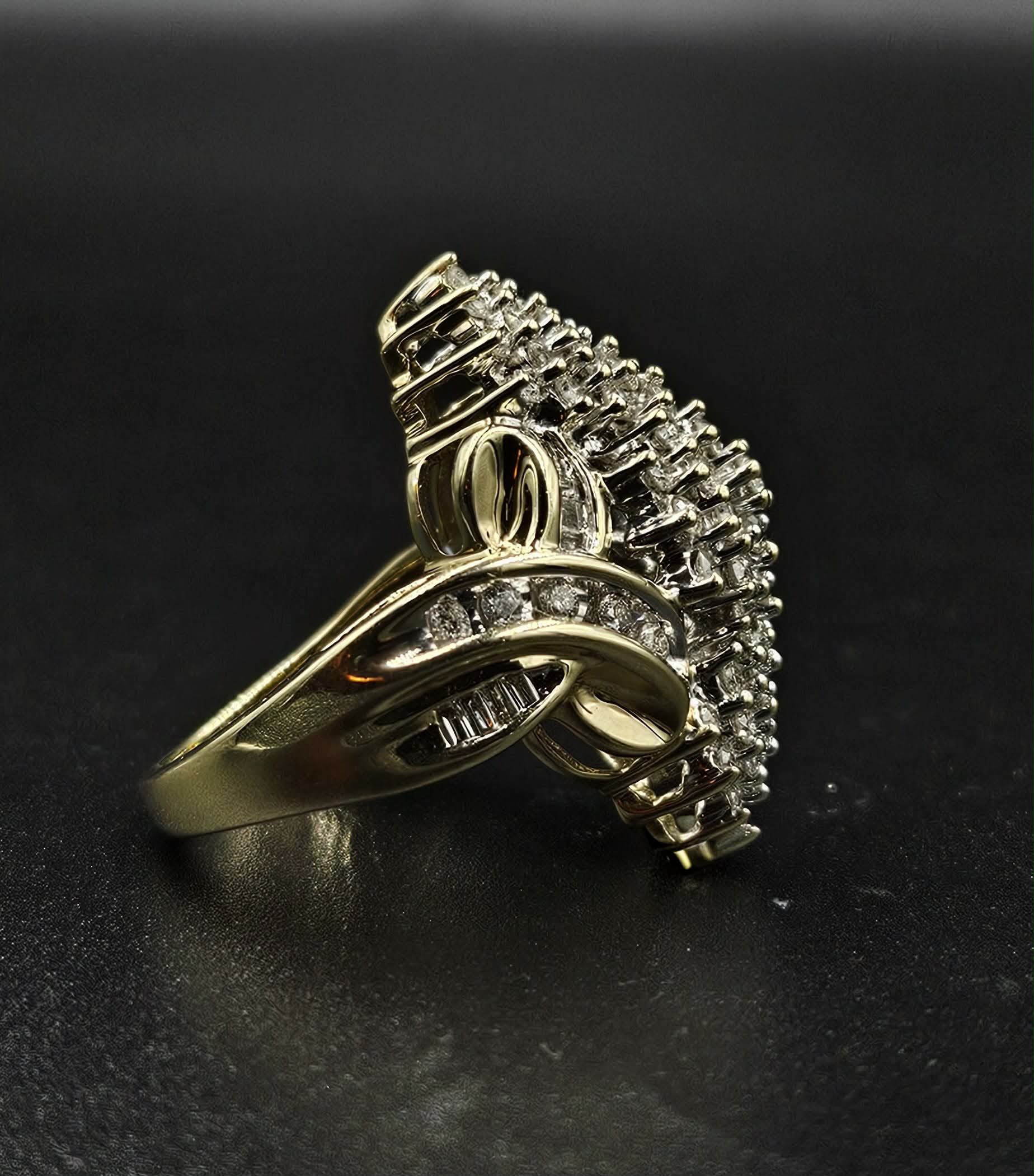 9ct Yellow Gold Diamond Dress Ring