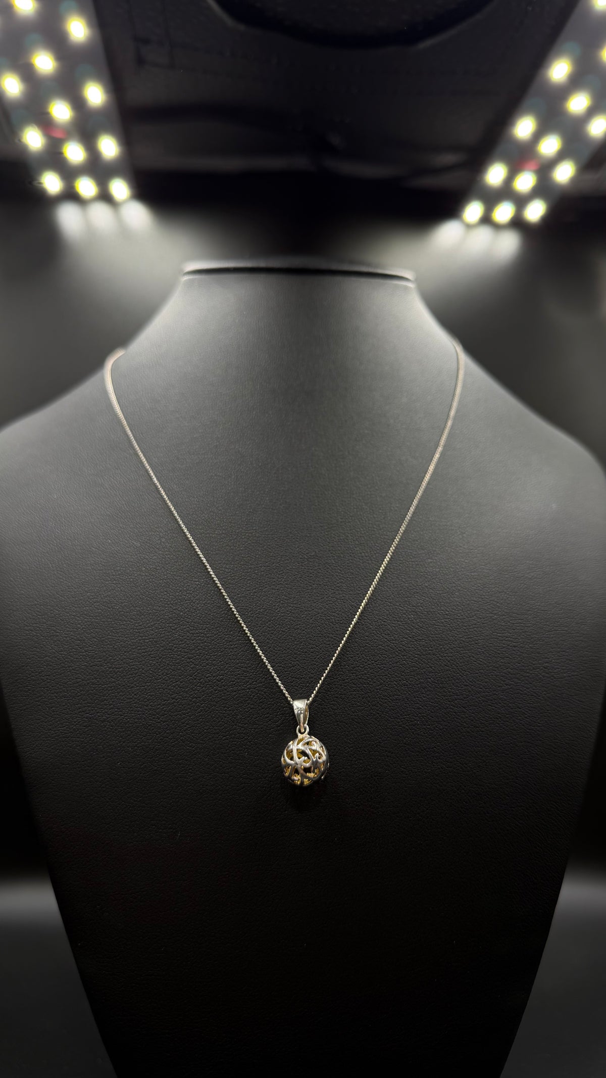 floral necklace