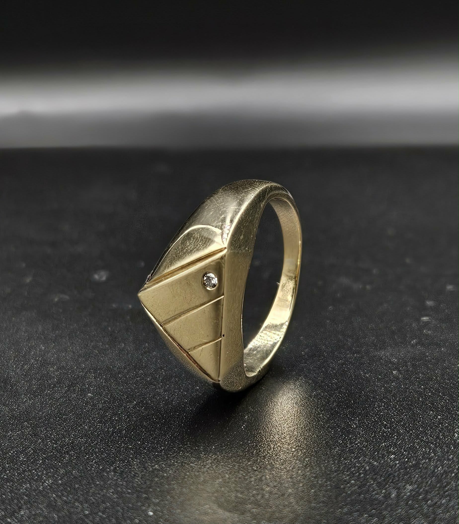 9ct Yellow Gold Diamond Ring Adidas Style