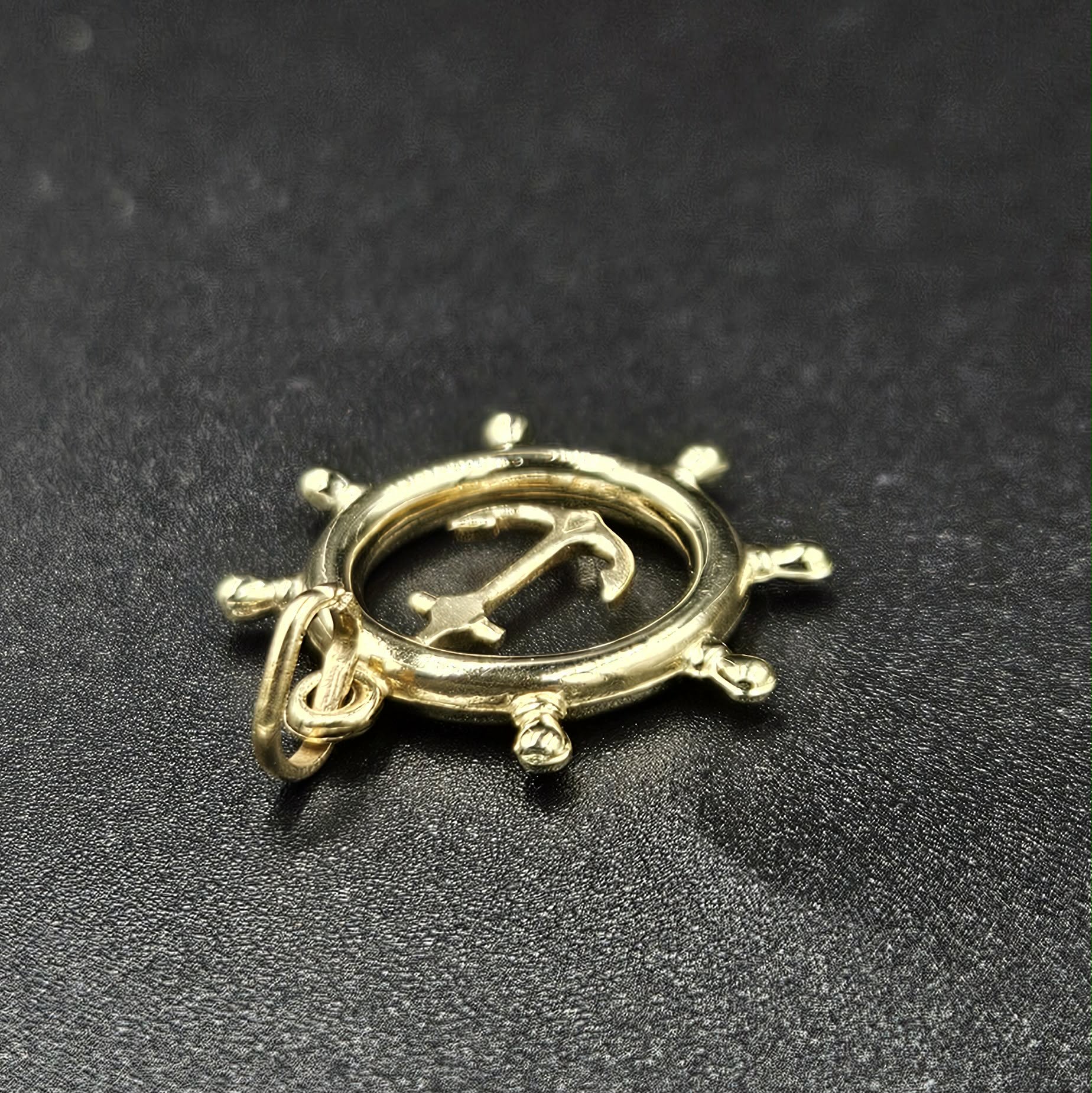 9ct Yellow Gold Anchor & Wheel Pendant