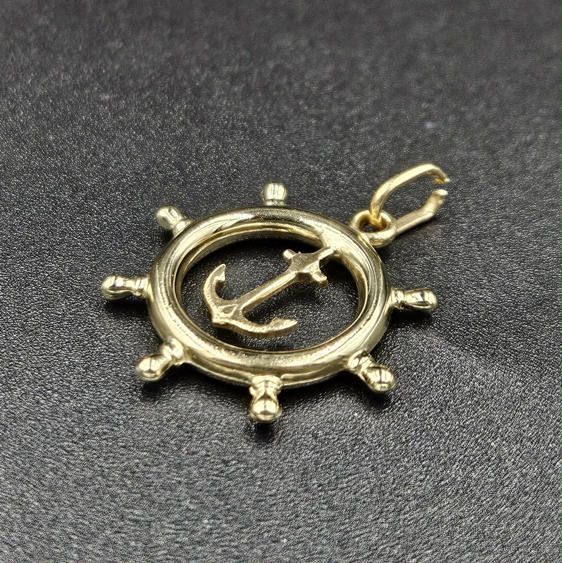 9ct Yellow Gold Anchor & Wheel Pendant