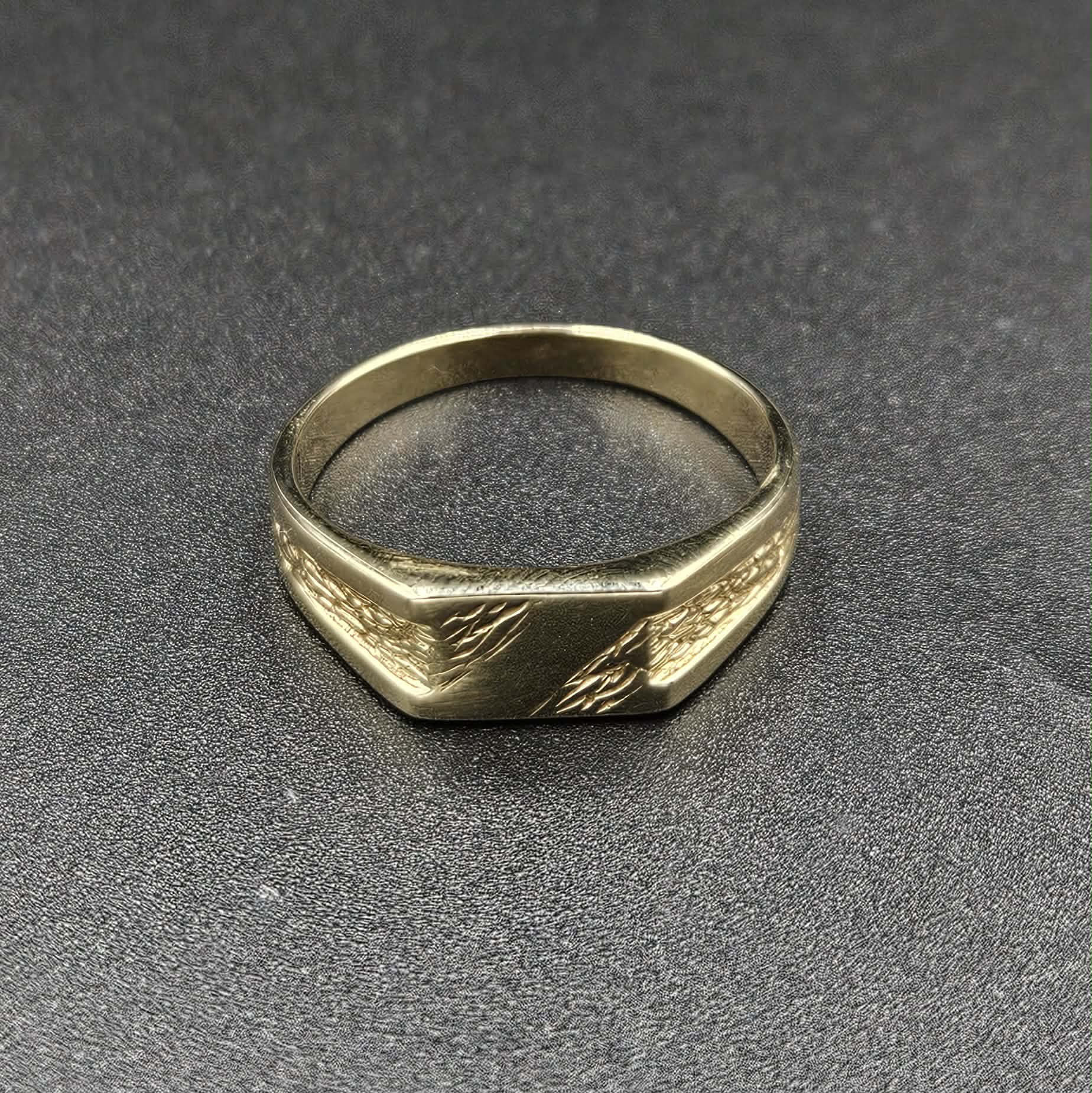 9ct Yellow Gold Vintage Grain Style Ring