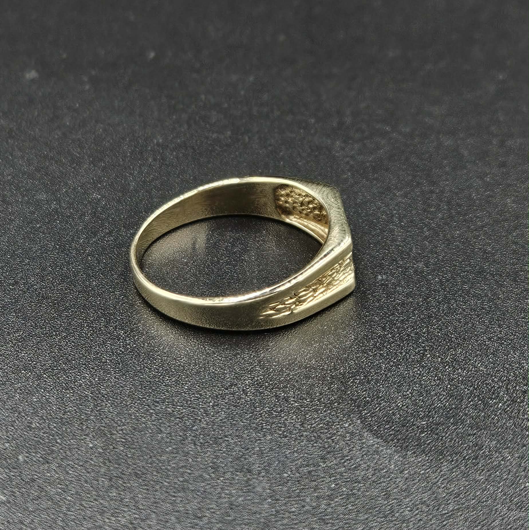 9ct Yellow Gold Vintage Grain Style Ring