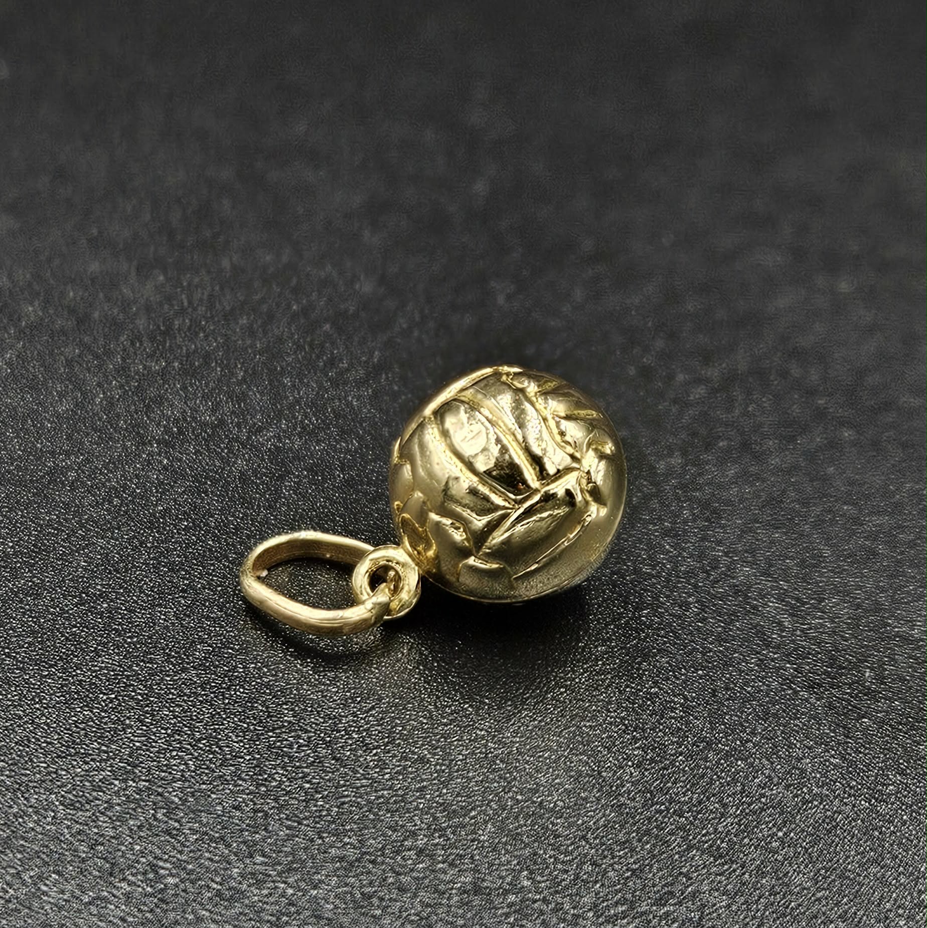 375 9ct Yellow gold Detailed Ball Pendant / Charm