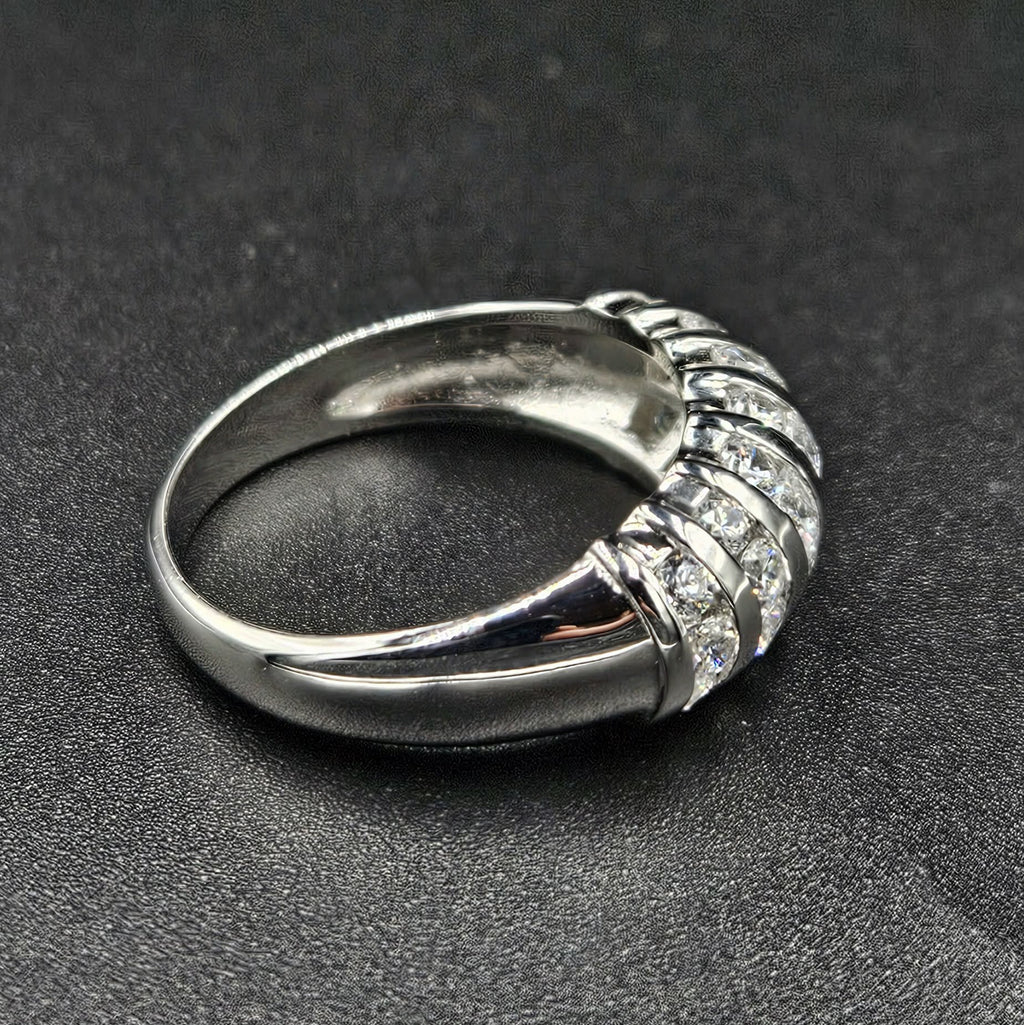 Brand New Cubic Zirconia Ring Size R