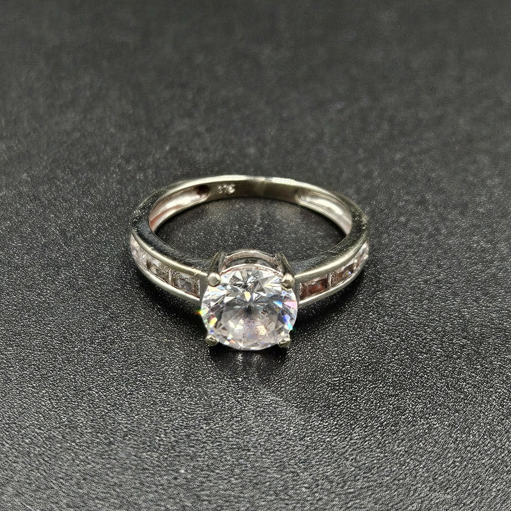 9ct White Gold Cubic Zirconia Ring
