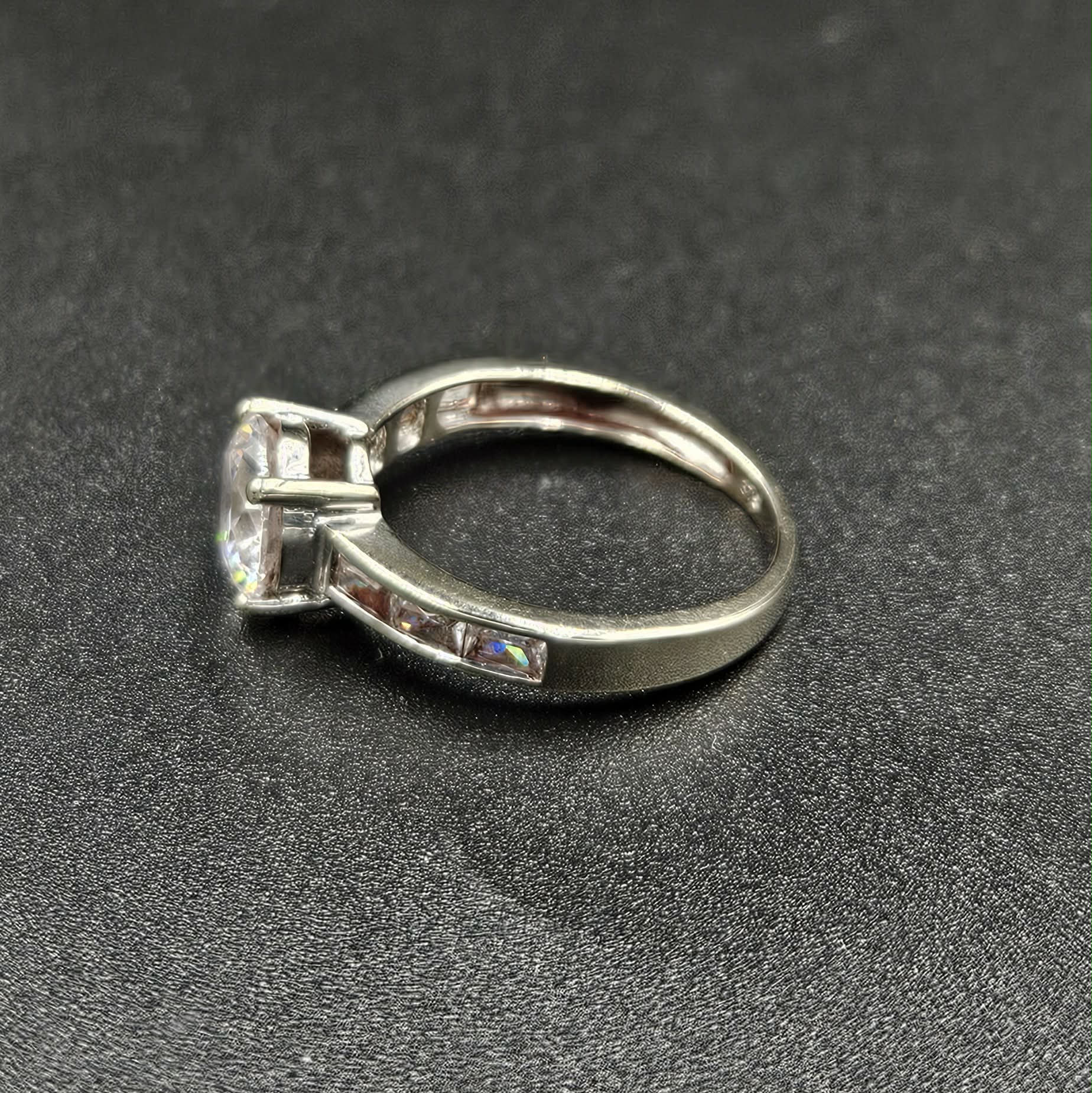 9ct White Gold Cubic Zirconia Ring