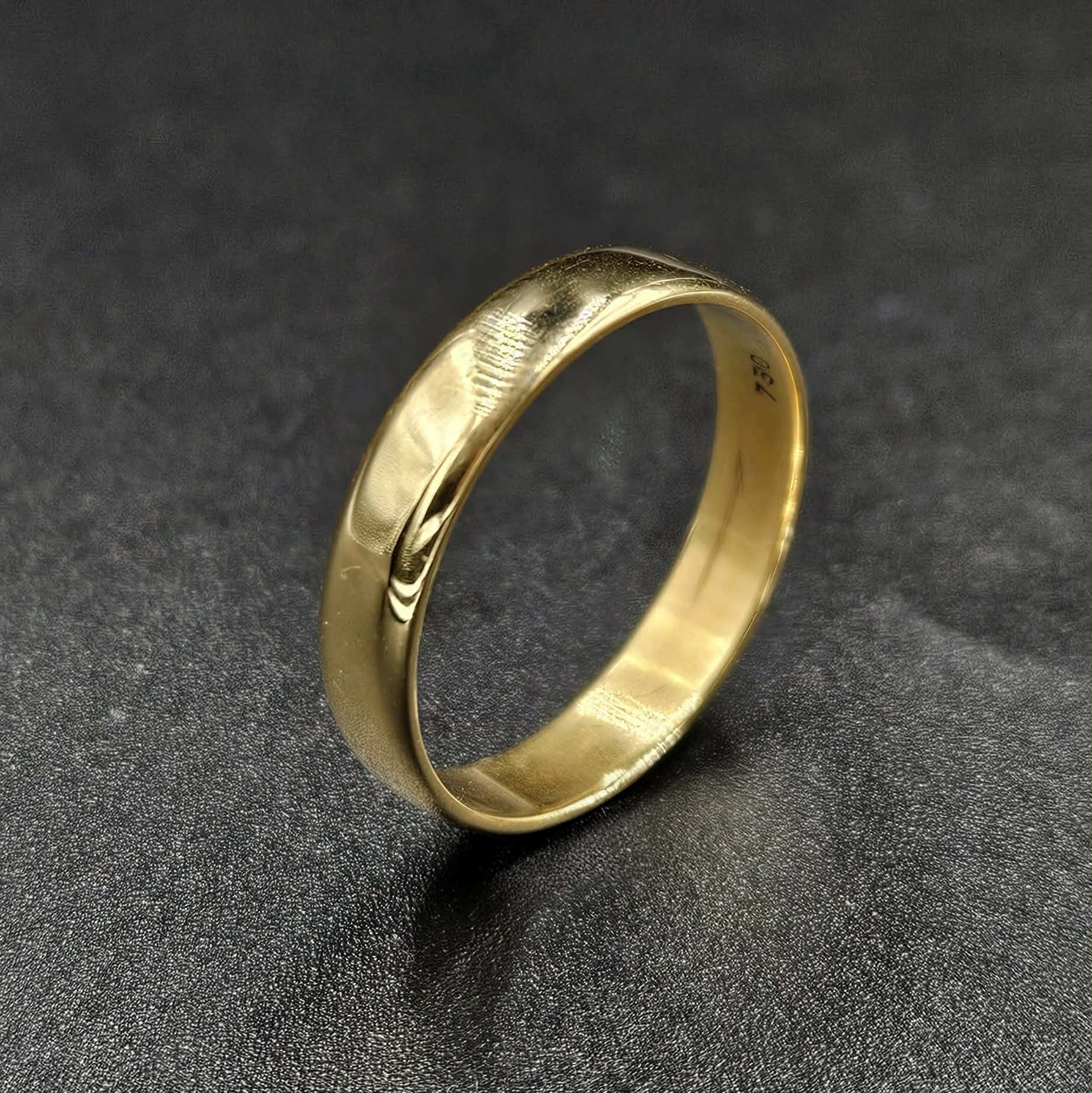18ct Yellow Gold Plain Band