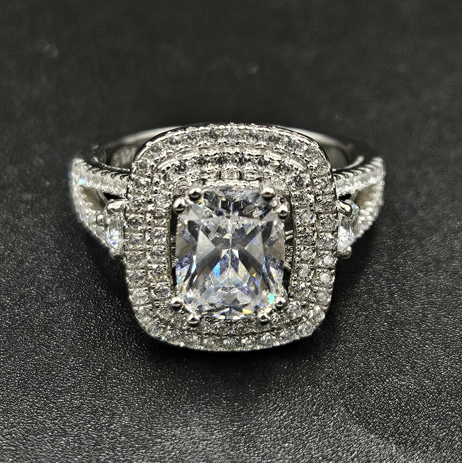 Brand New Sterling Silver Cubic Zirconia Ring R 1⁄2