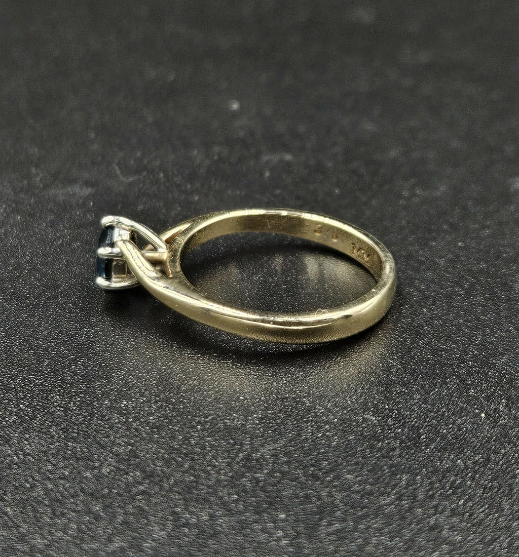 9ct Yellow Gold Blue Sapphire Ring