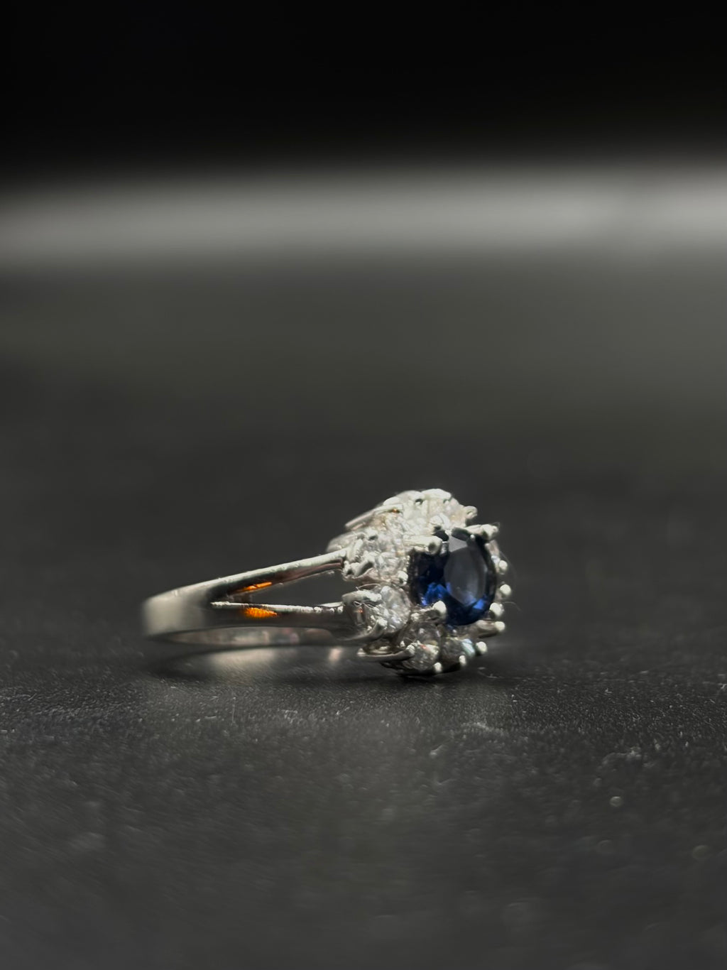 blue sapphire ring