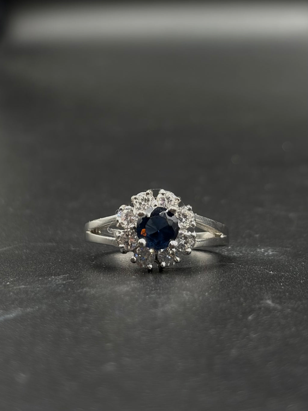 blue sapphire ring