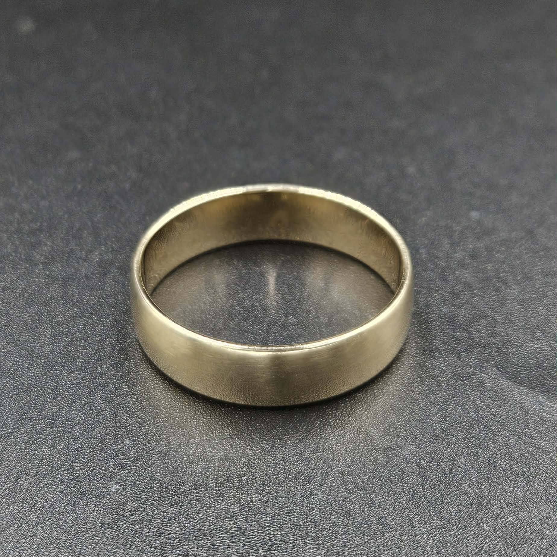 9ct Yellow Gold Band Style Mens Ring