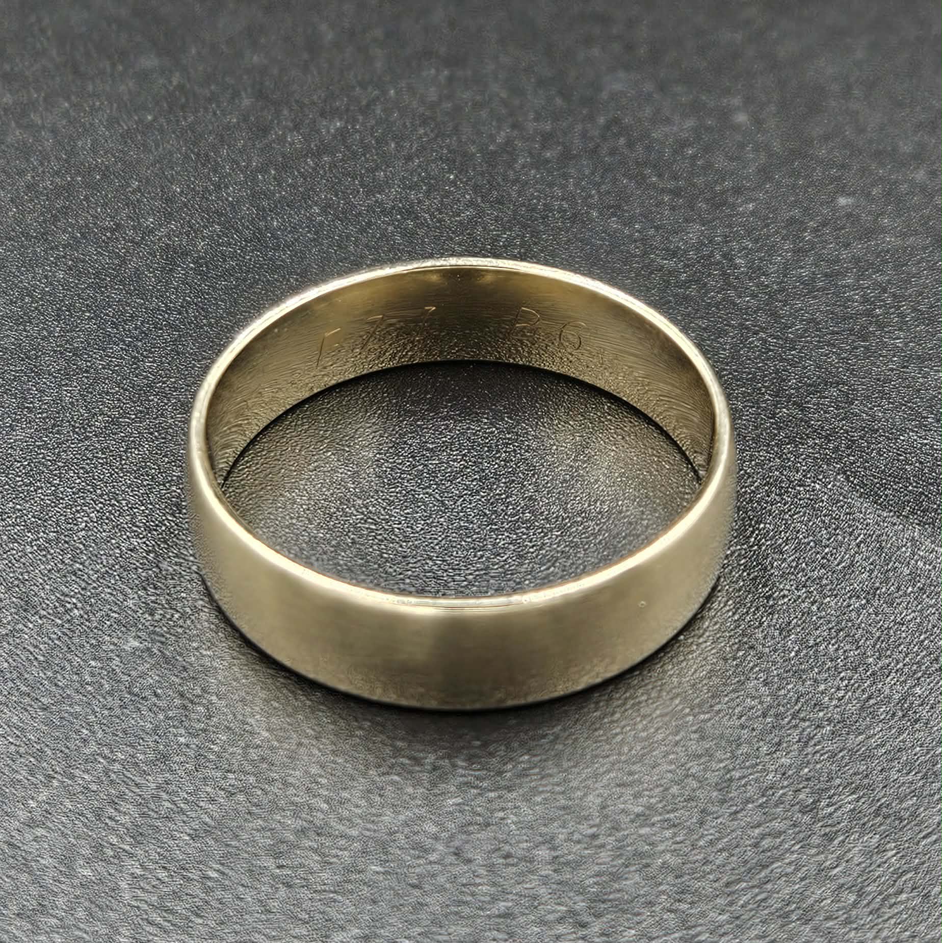 9ct Yellow Gold Band Style Mens Ring