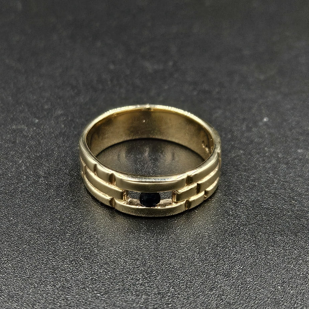 9ct Yellow gold Blue Topaz Ring