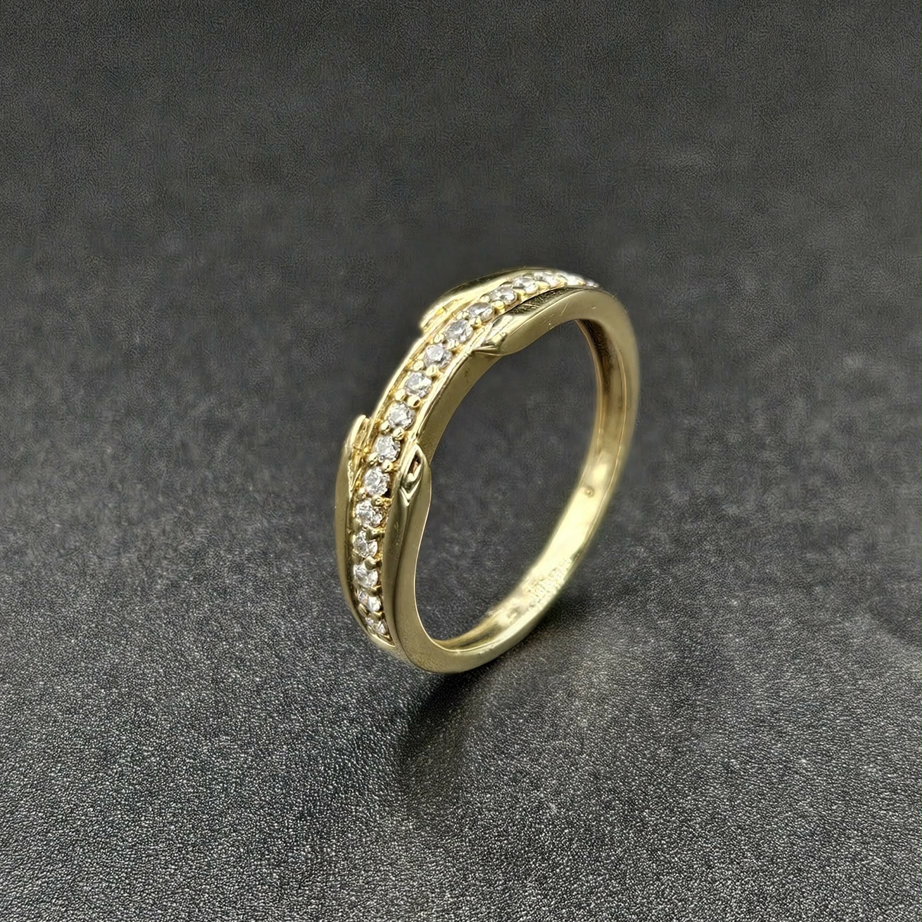 9ct Yellow Gold, 17 Diamond Band Ring