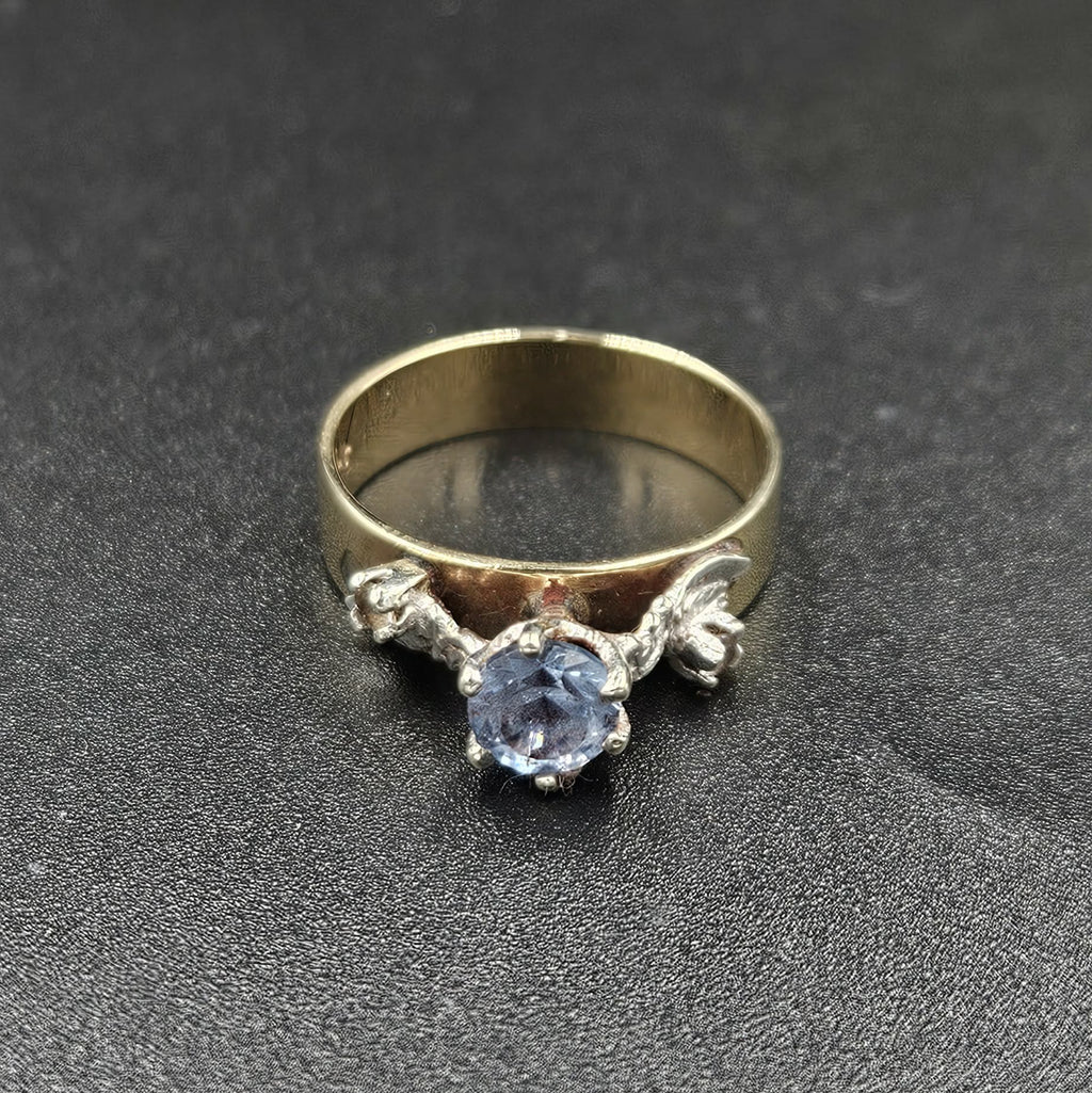 9ct Yellow Gold Blue Topaz & Diamond Ring