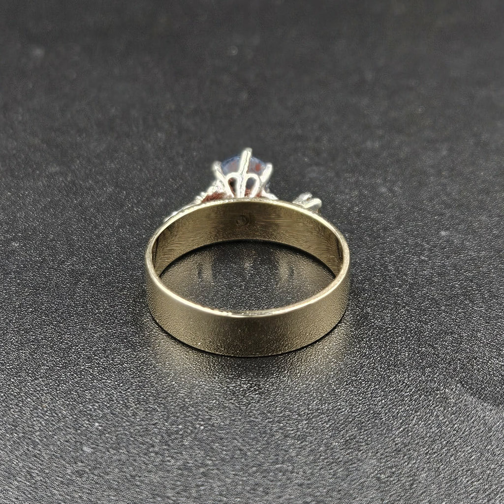 9ct Yellow Gold Blue Topaz & Diamond Ring