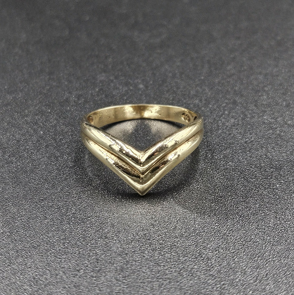 9ct Yellow Gold Double-Chevron Design