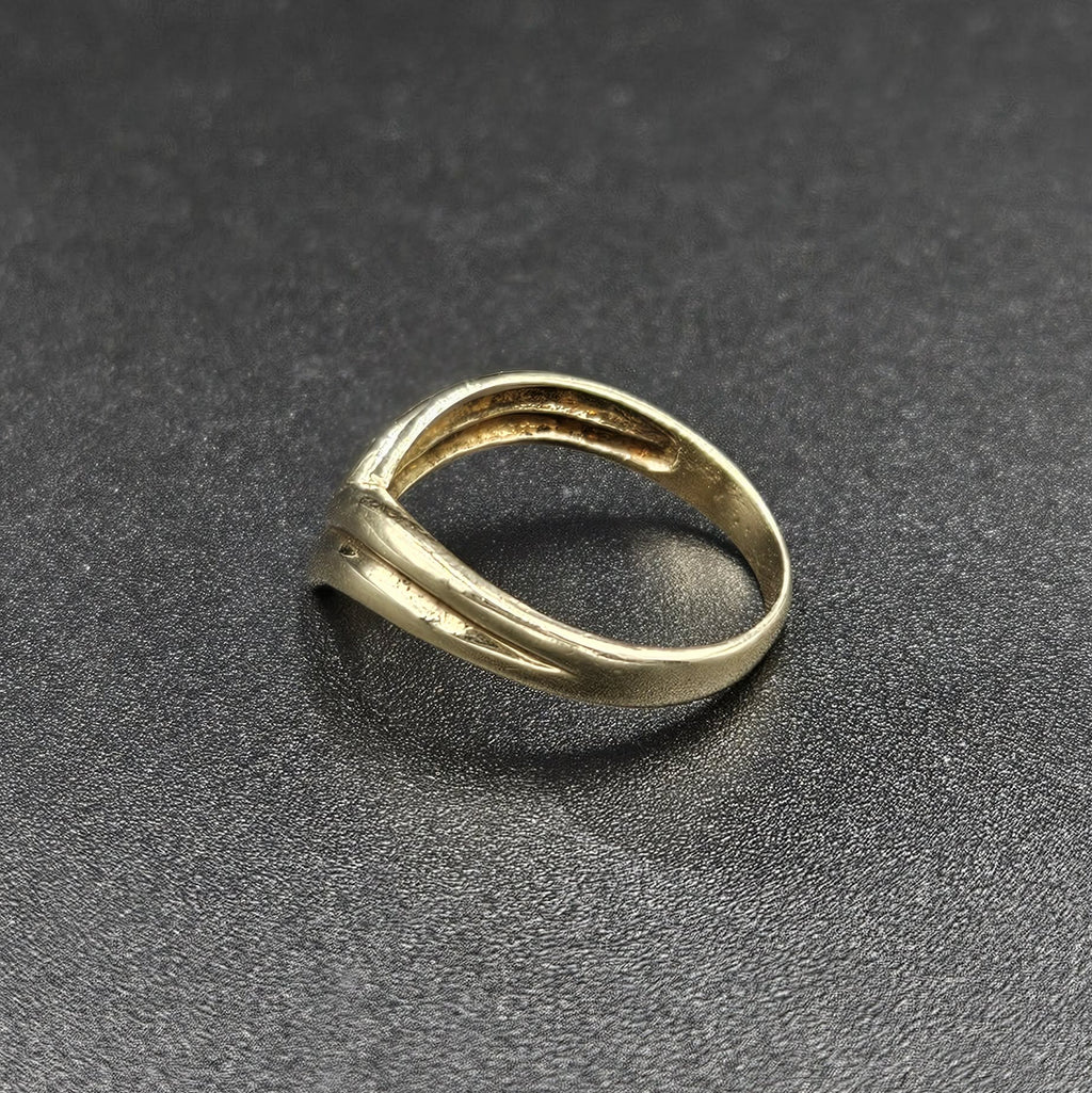 9ct Yellow Gold Double-Chevron Design