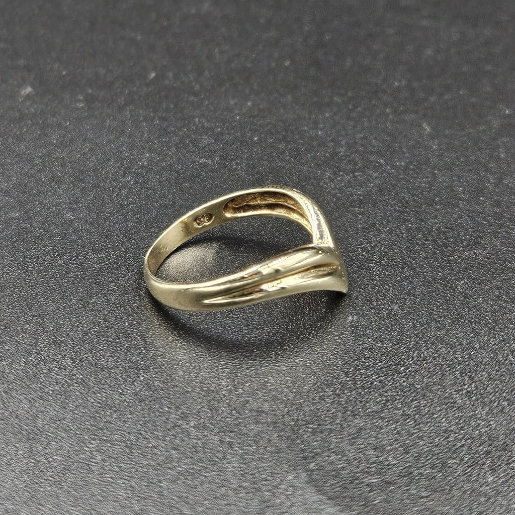 9ct Yellow Gold Double-Chevron Design