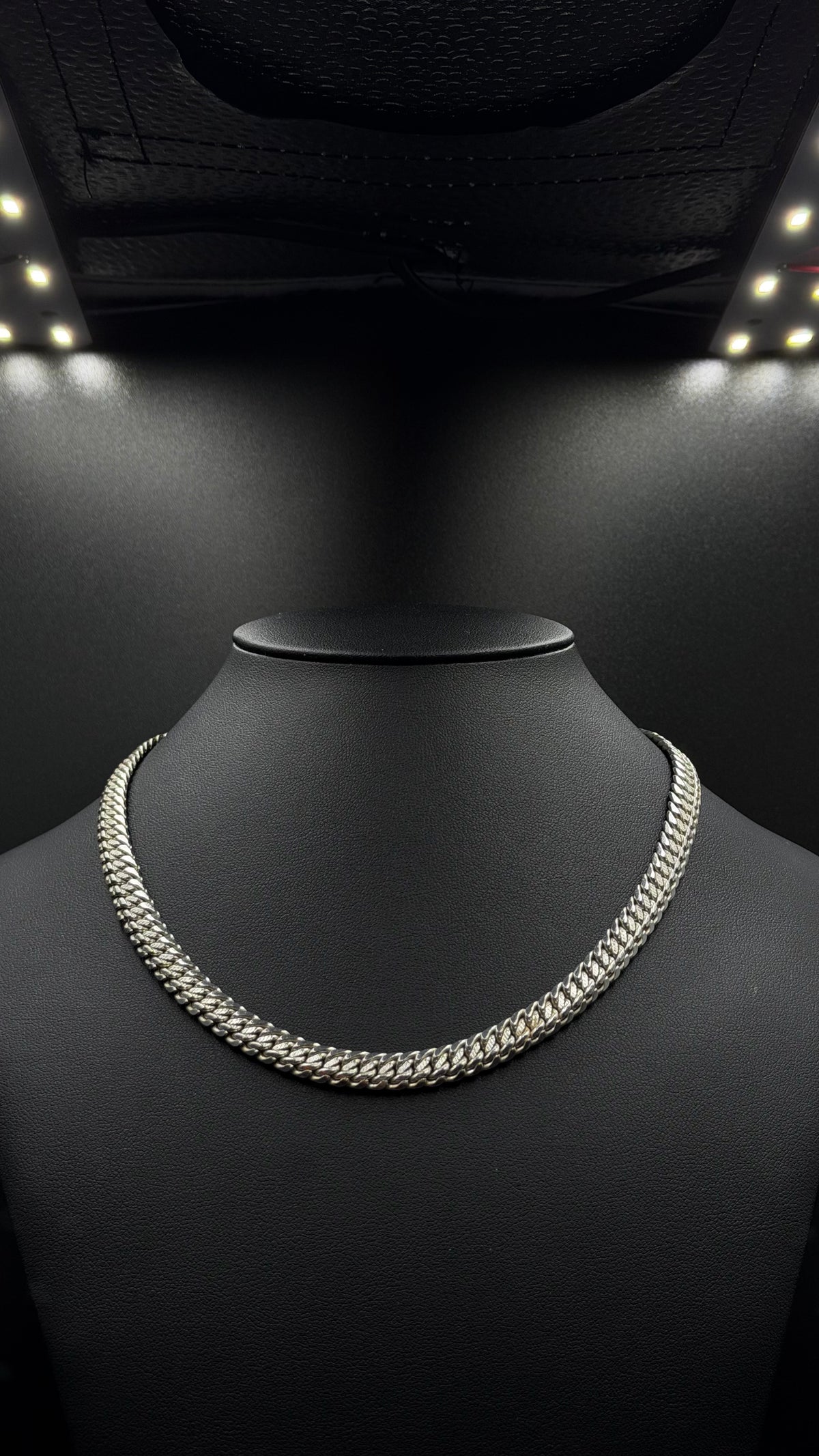 costume necklace