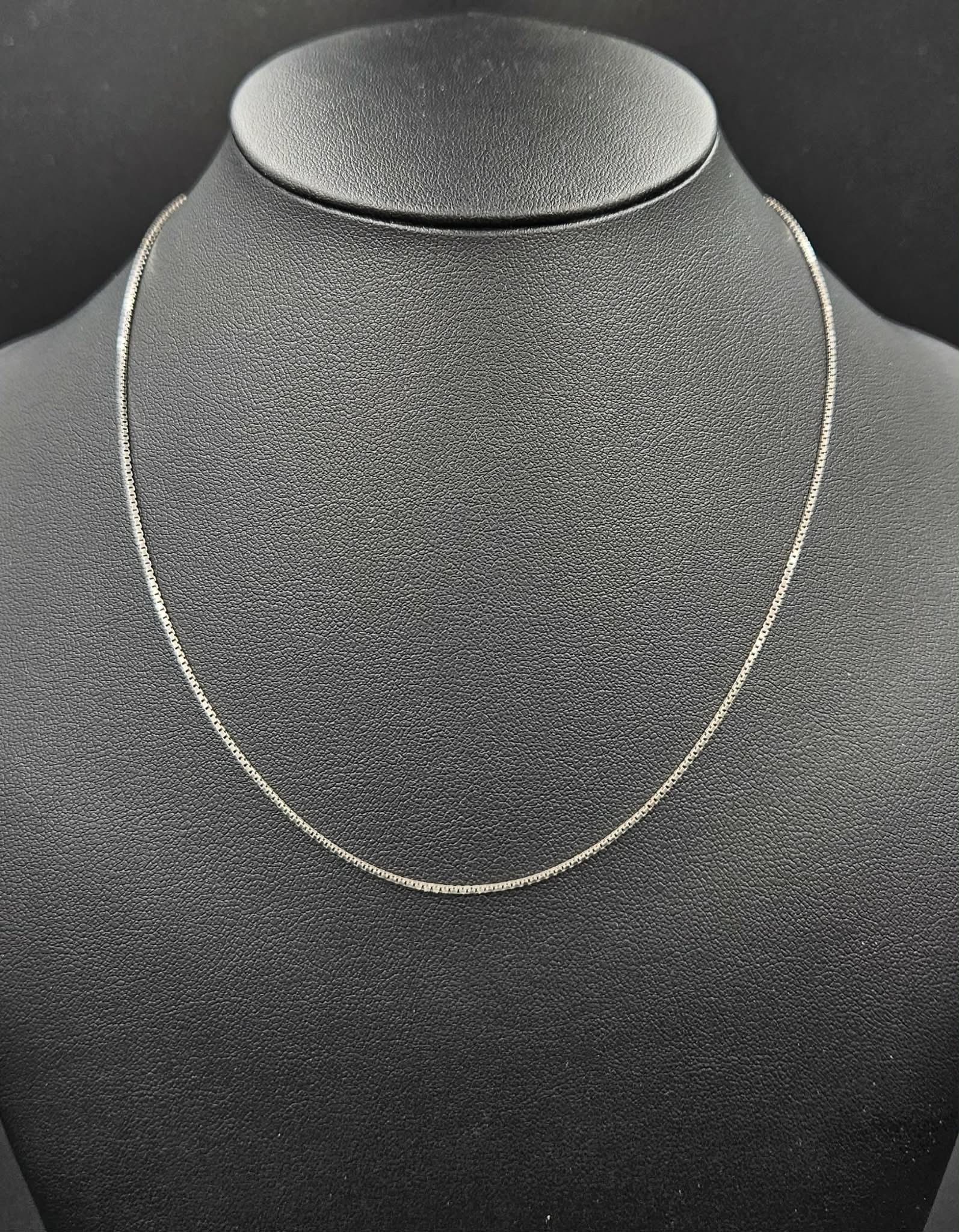 Silver Cube Style Necklace