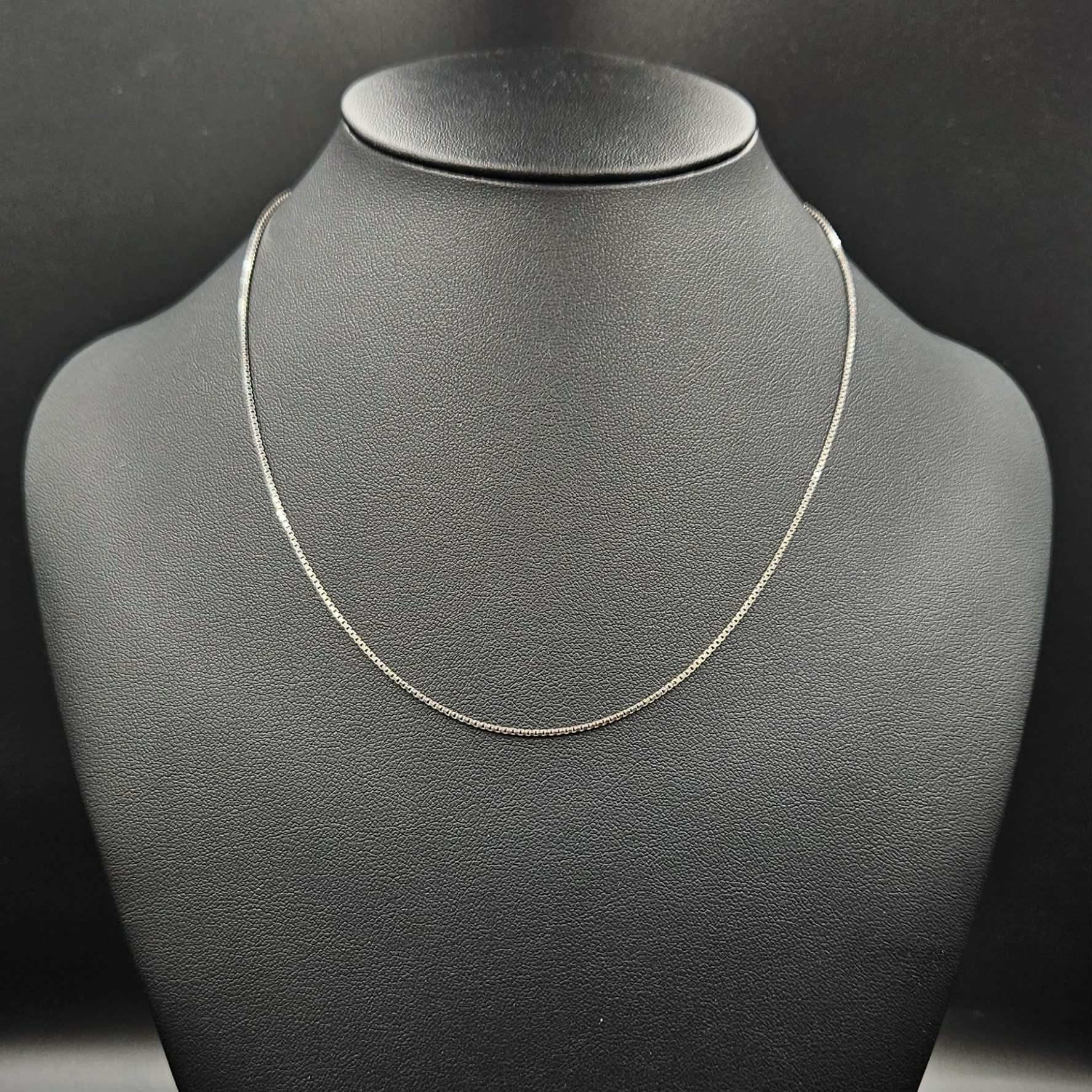 Silver Cube Style Necklace