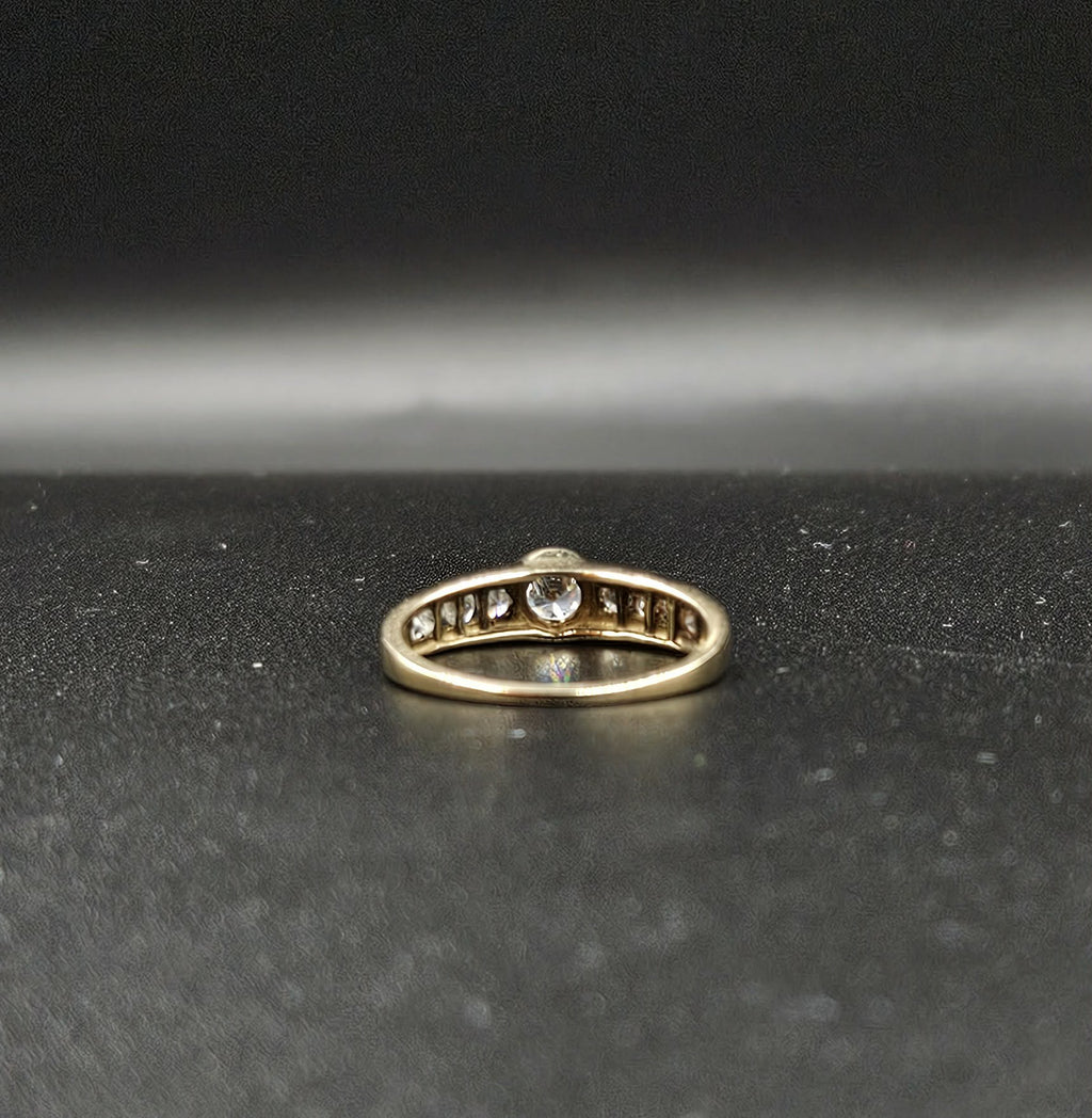 9ct Gold Cubic Zirconia Ring