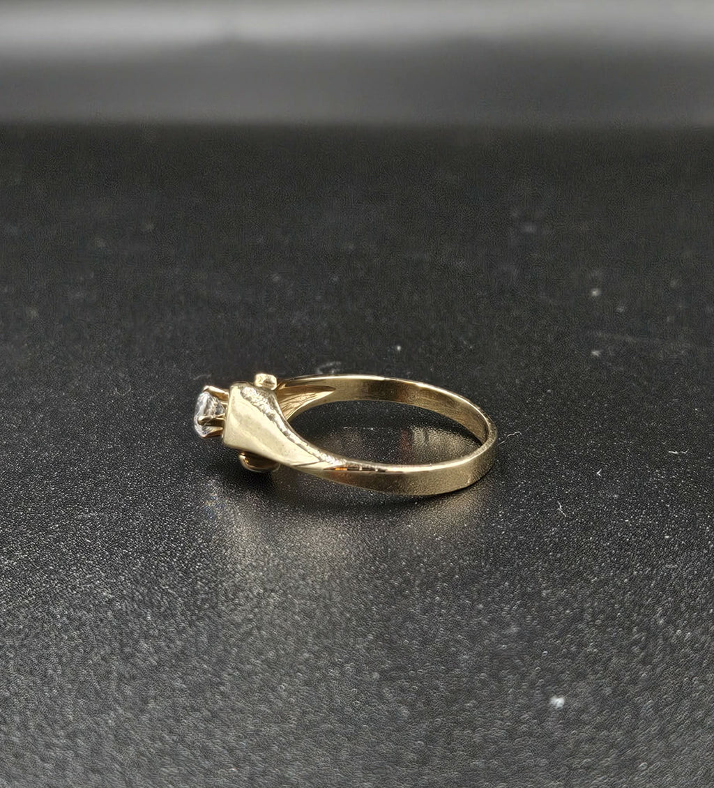 9ct Yellow Gold Cubic Zirconia Ring