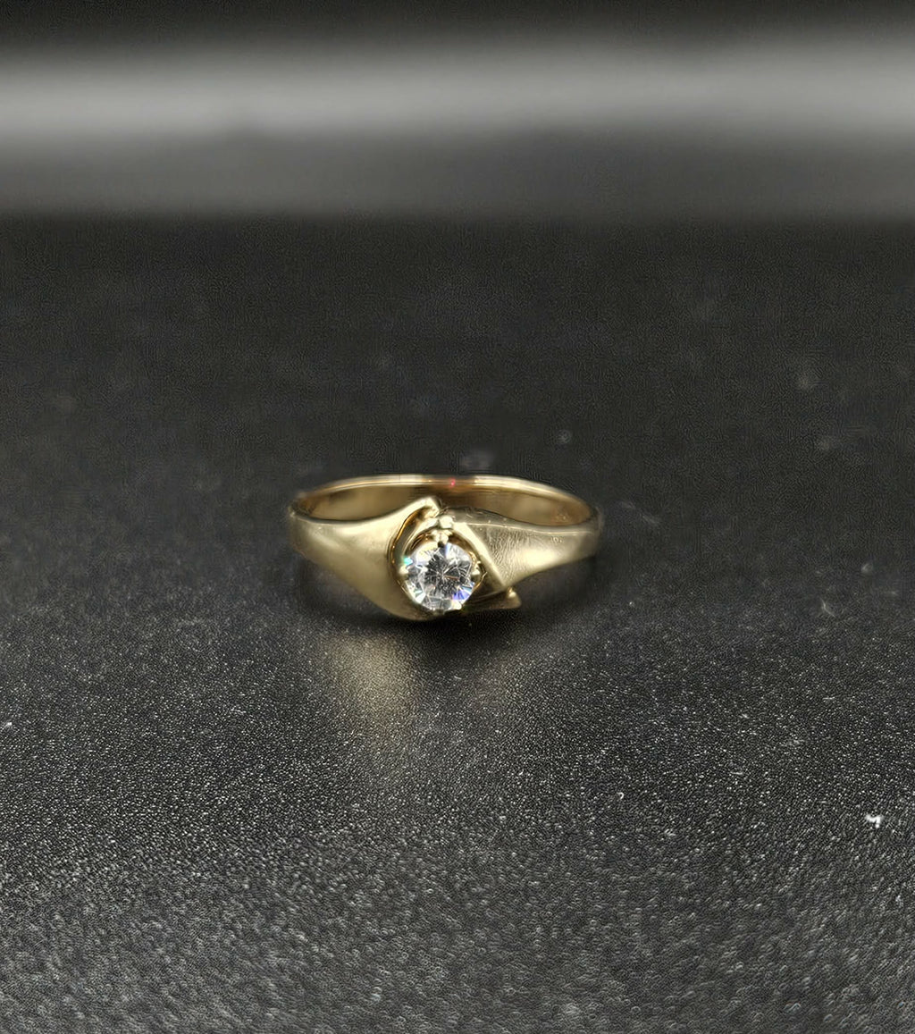 9ct Yellow Gold Cubic Zirconia Ring