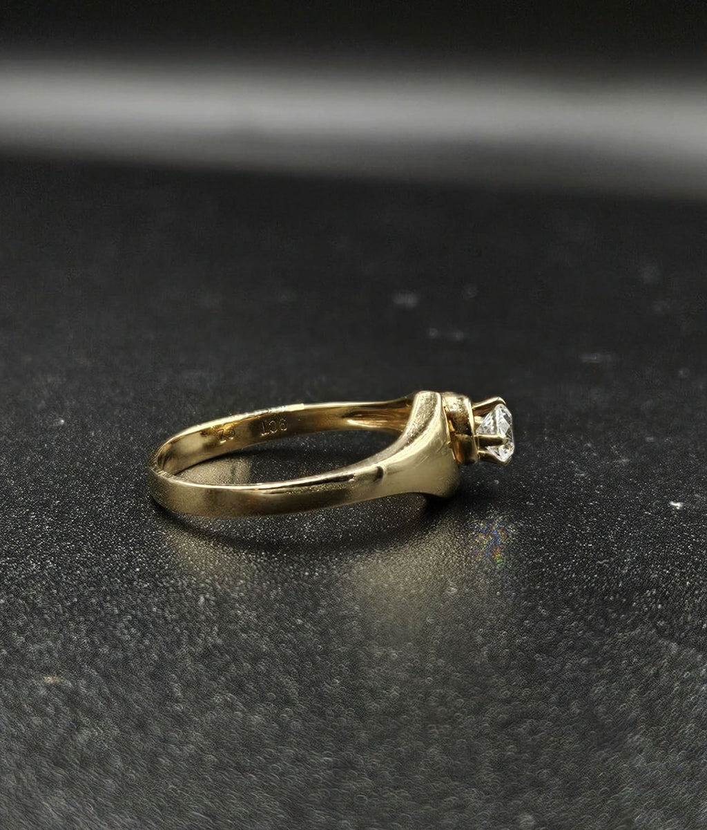 9ct Yellow Gold Cubic Zirconia Ring