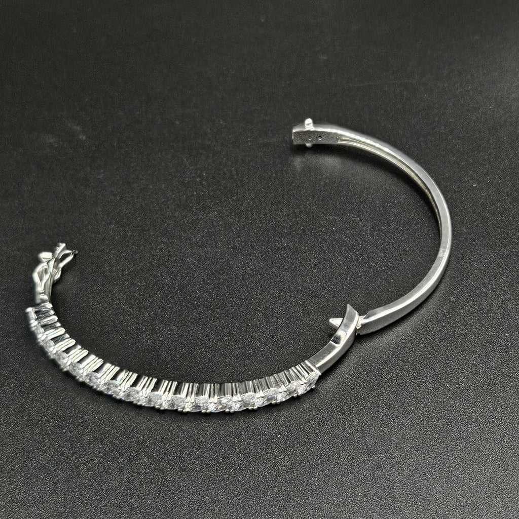 Sterling Silver Cubic Zirconia Brand New Bangle