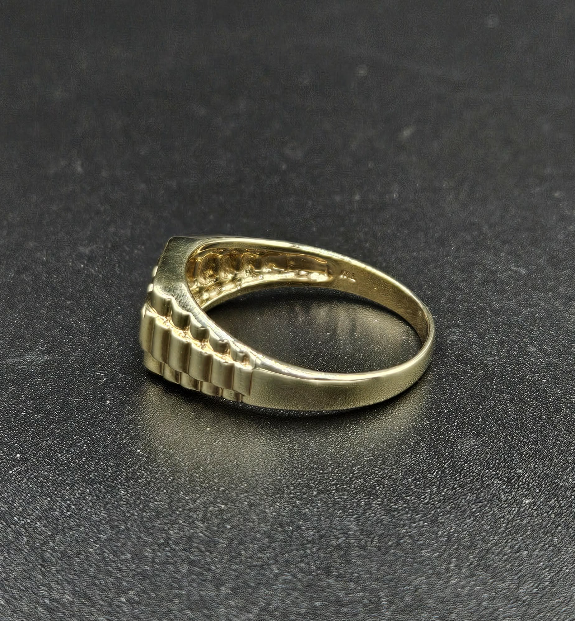 9ct Yellow Gold DAD Ring With Diamonds