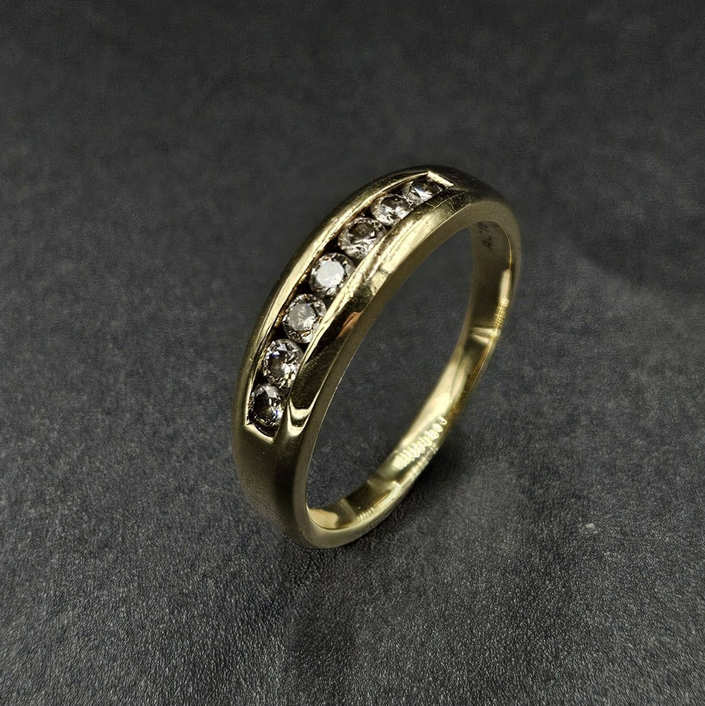 9ct Yellow Gold Diamond Size P Ring