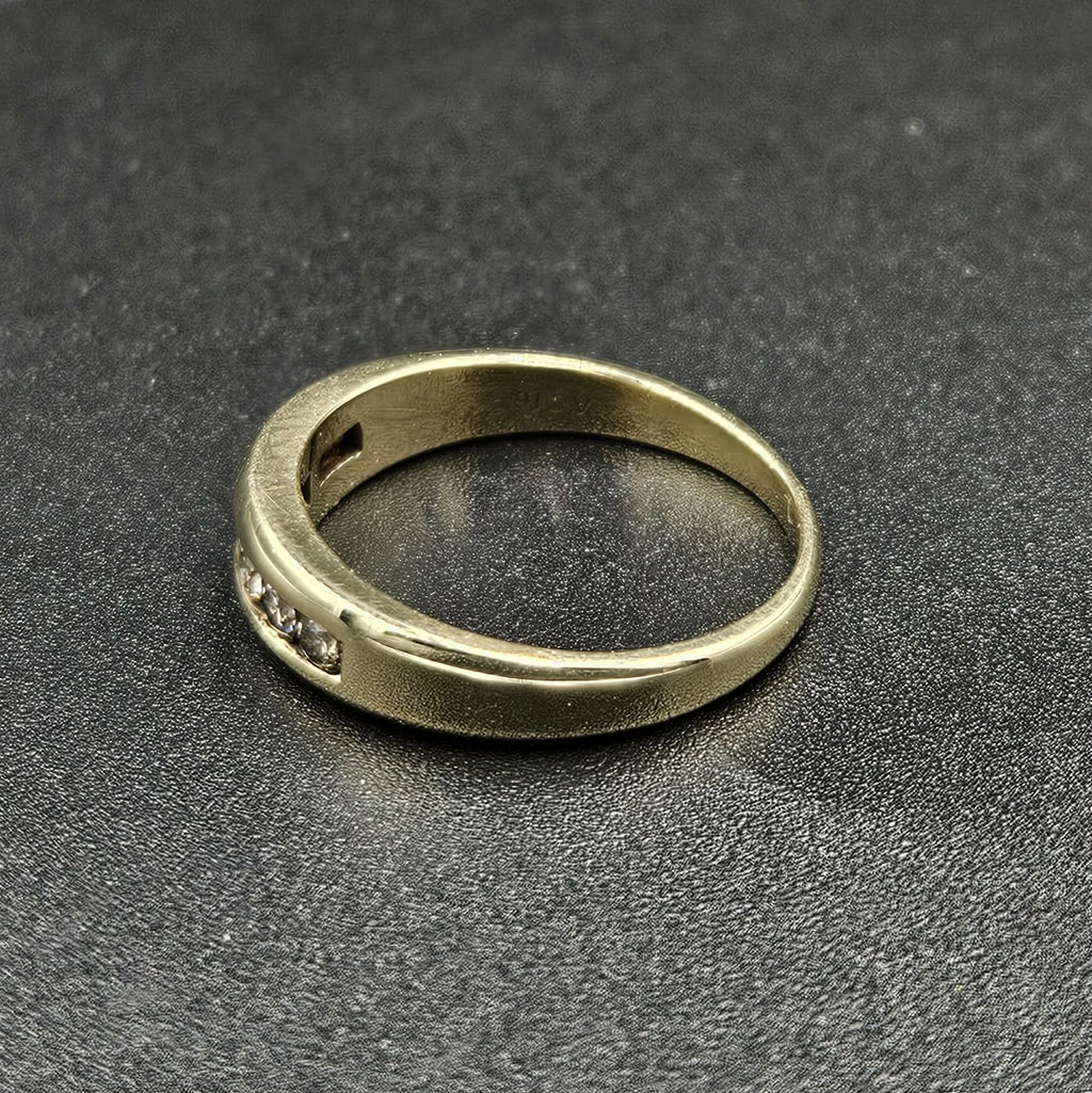 9ct Yellow Gold Diamond Size P Ring